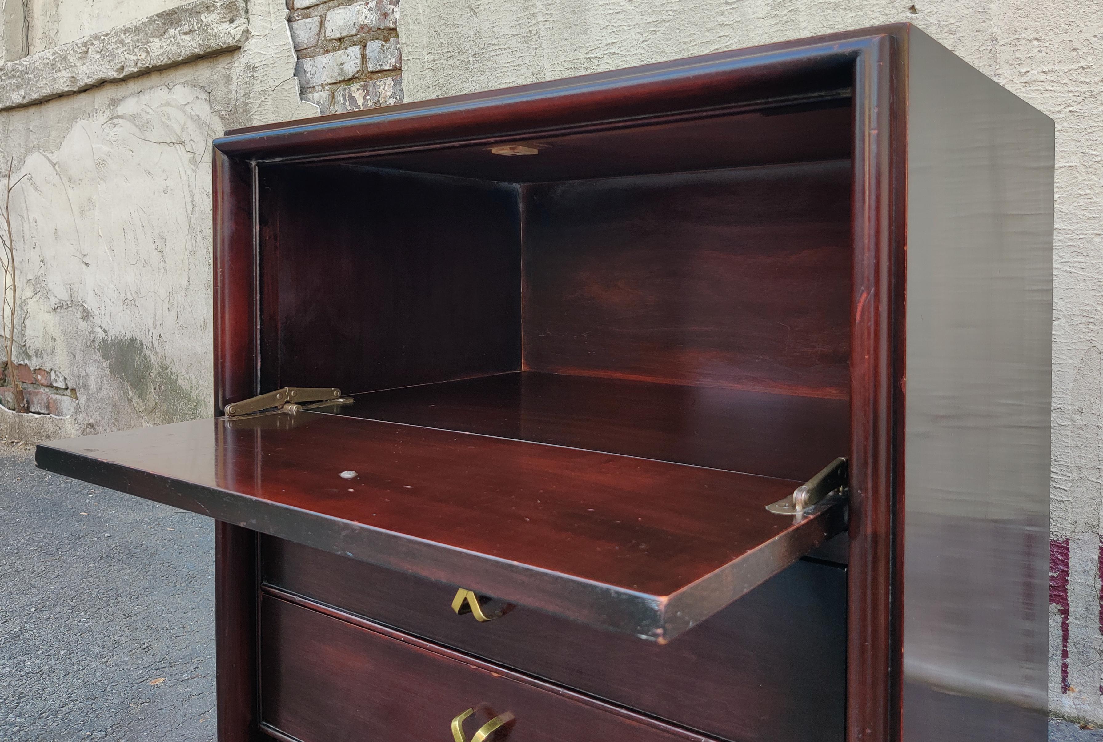 Pareja de mesillas de noche de caoba de Paul Frankl para Johnson Furniture y John Stuart en venta 4