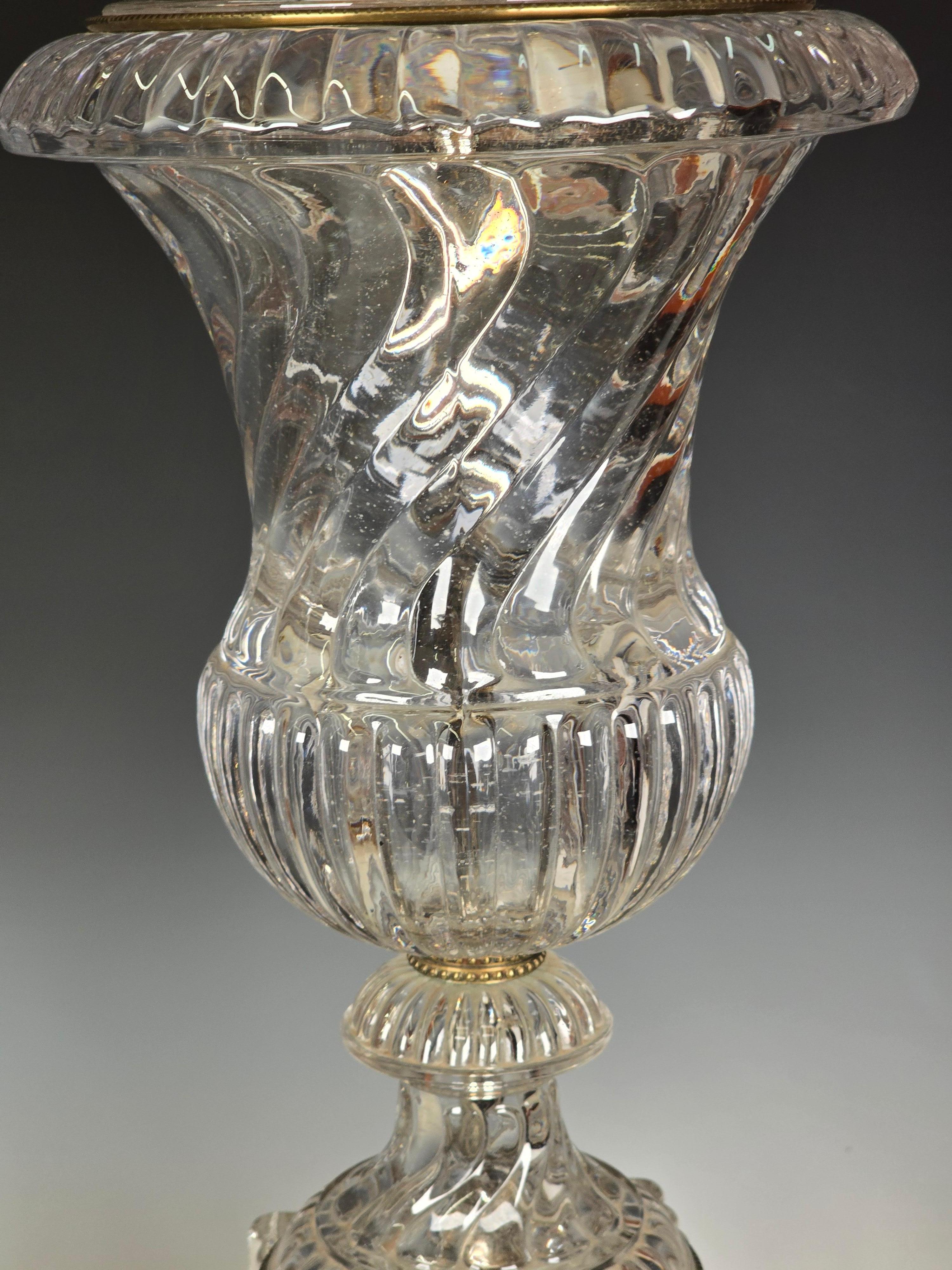 Pareja de lámparas estilo Baccarat Paul Hanson en Bueno estado para la venta en Kilmarnock, VA