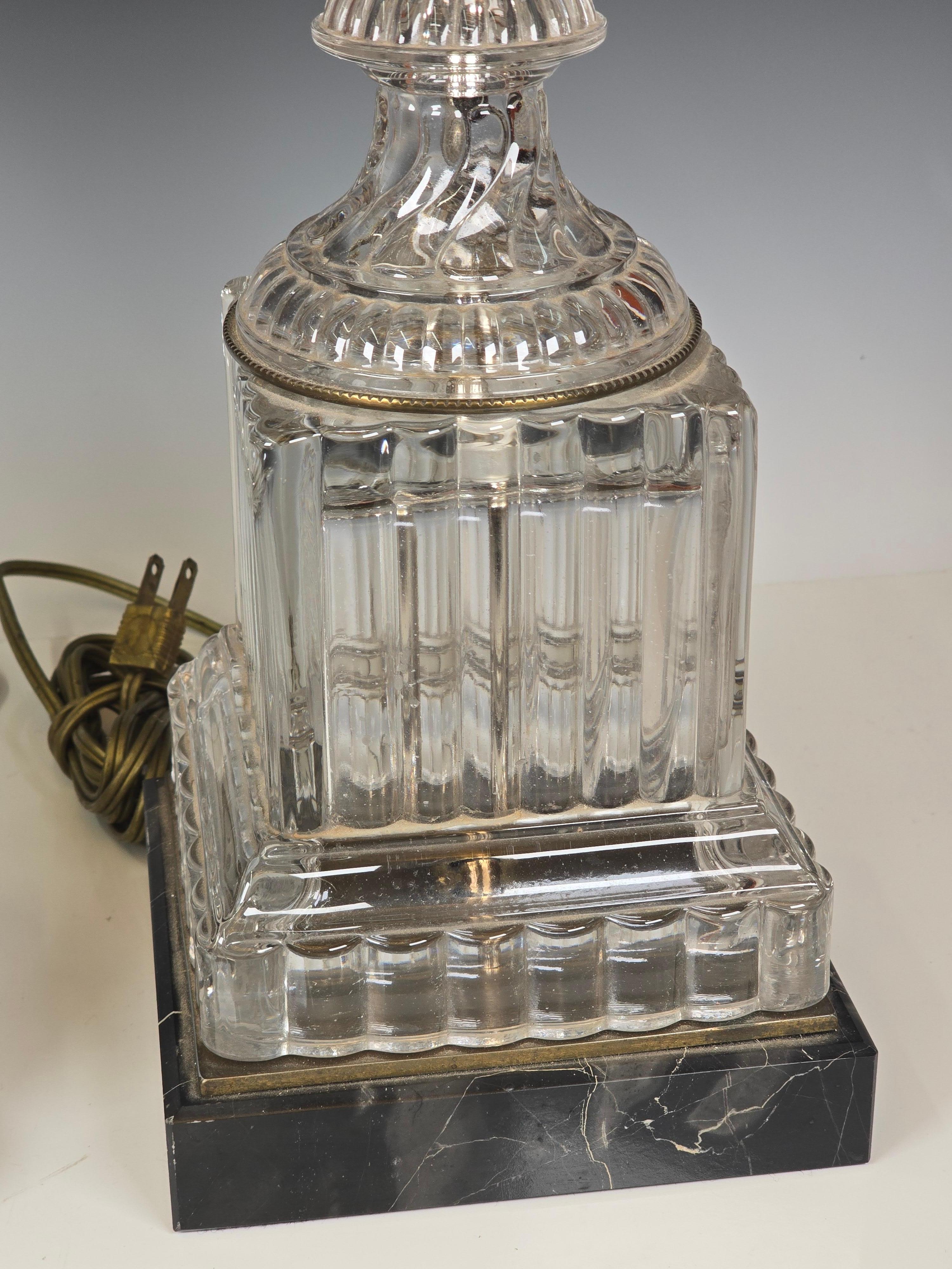 Pareja de lámparas estilo Baccarat Paul Hanson mediados del siglo XX en venta