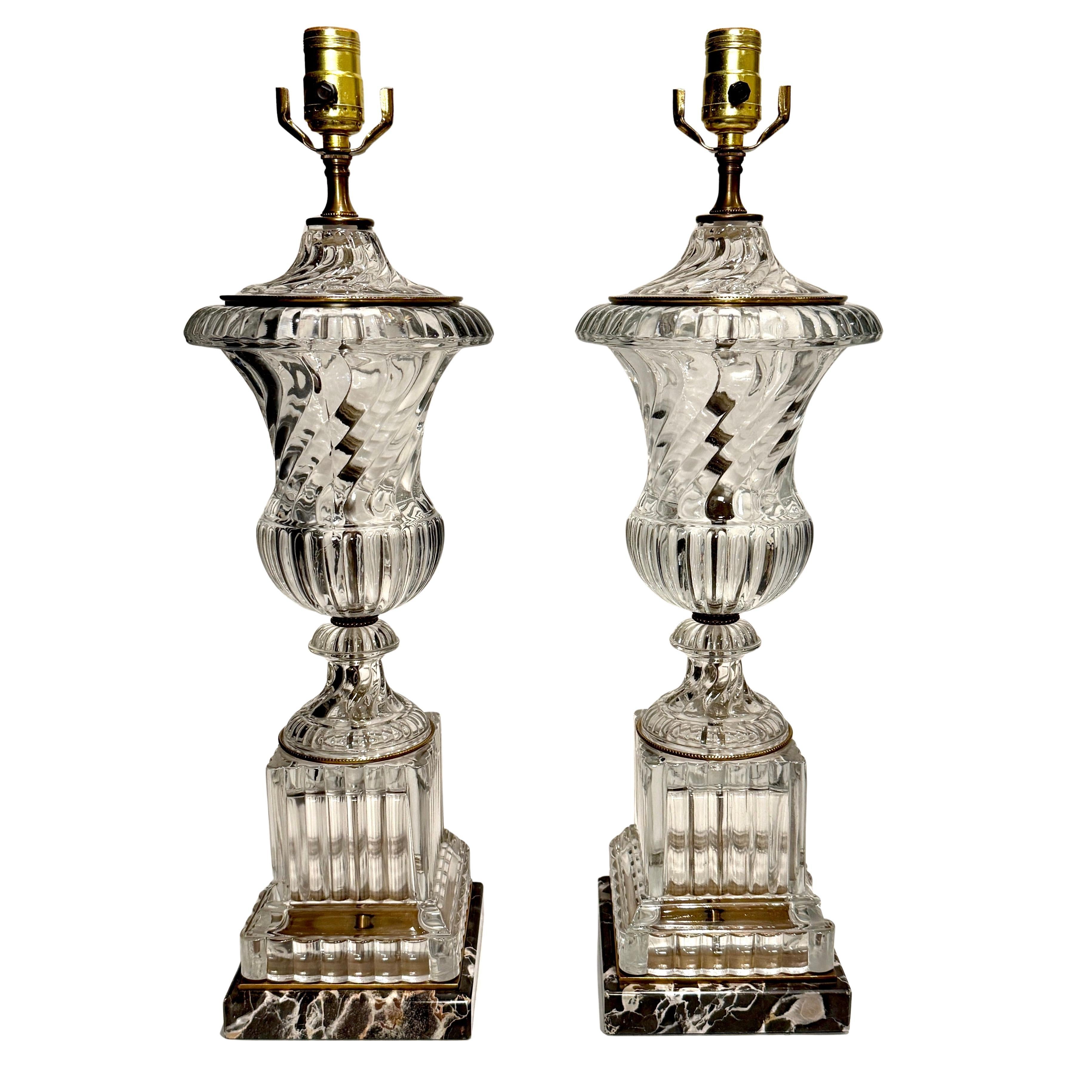 Pair Of Paul Hanson For Baccarat Crystal Table Lamps en venta