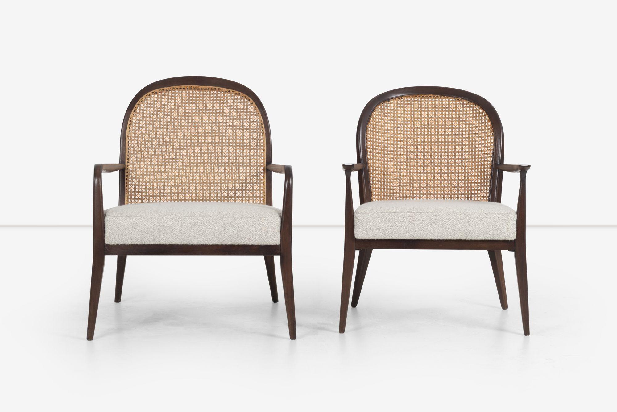 Ein Paar Paul McCobb Sessel mit Rohrrücken für Widdicomb, Serie 800.
Rahmen aus Mahagoni mit gepolsterten Sitzen auf Boucle.
Das Set wurde entwickelt, um den größeren Stuhlrahmen mit einem etwas kleineren Rahmen zu kombinieren.
Neu lackiert und