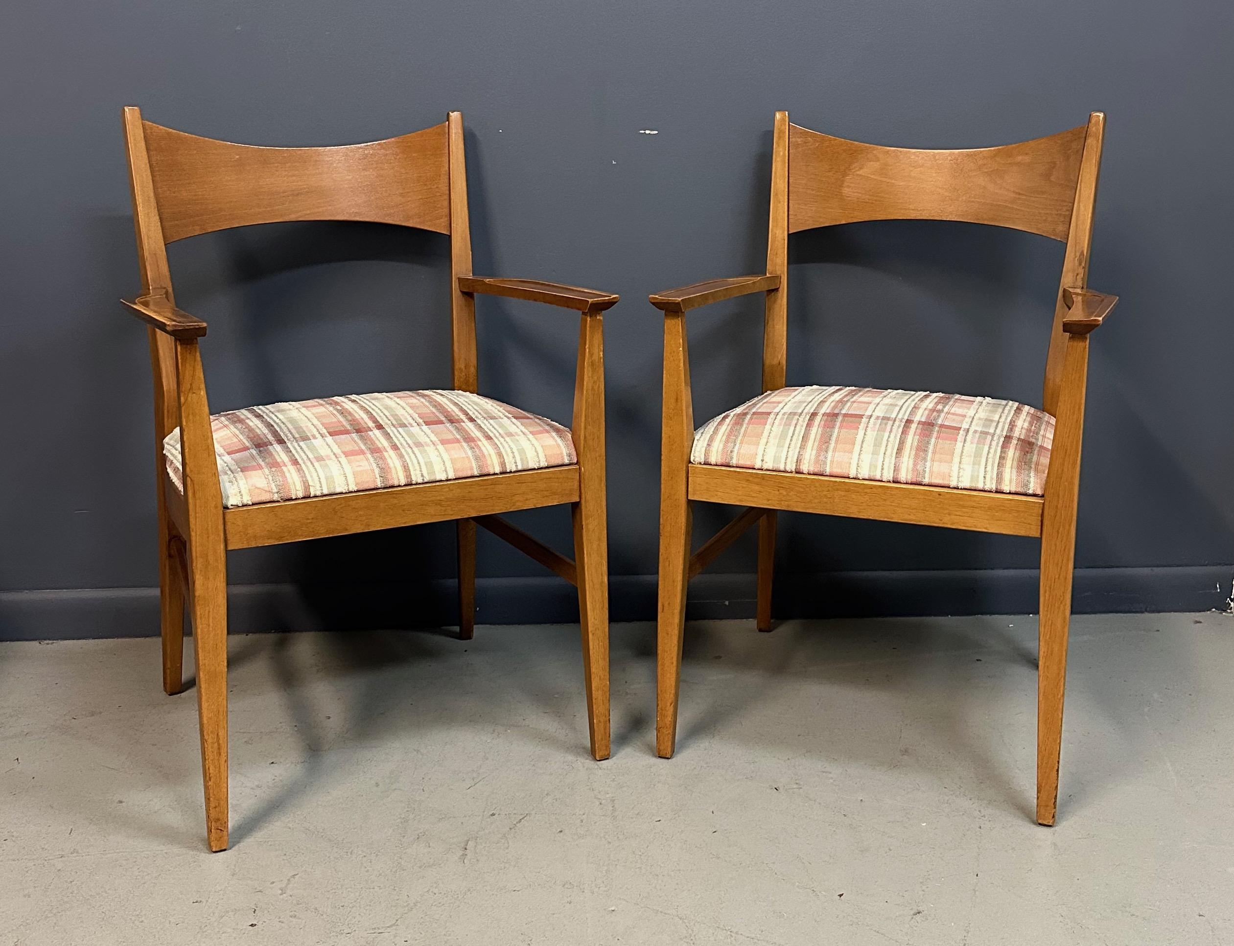 Mid-Century Modern Pair of Paul Mccobb Dining Room Armchairs for Calvin Mid Century For Sale