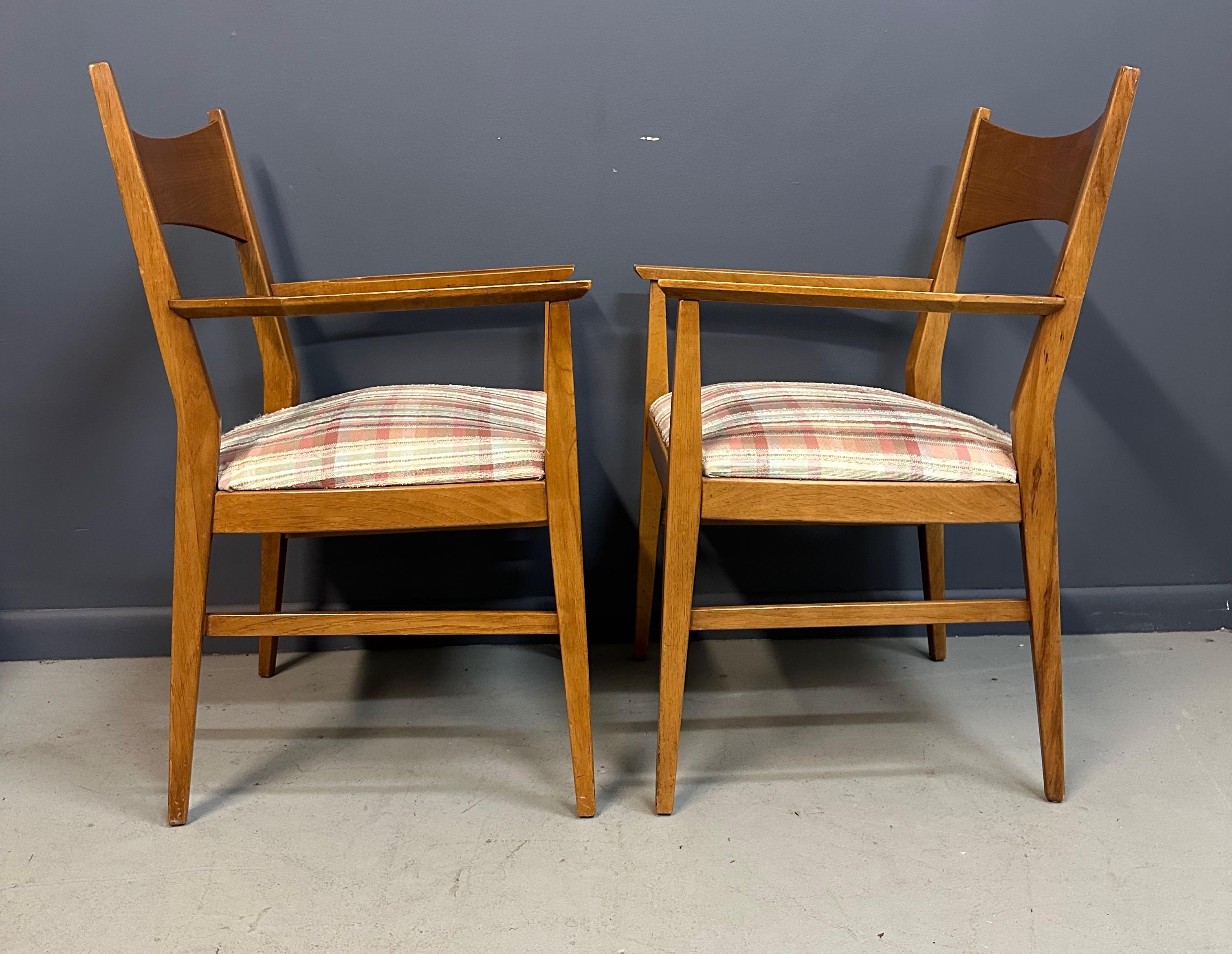 Mahogany Pair of Paul Mccobb Dining Room Armchairs for Calvin Mid Century For Sale
