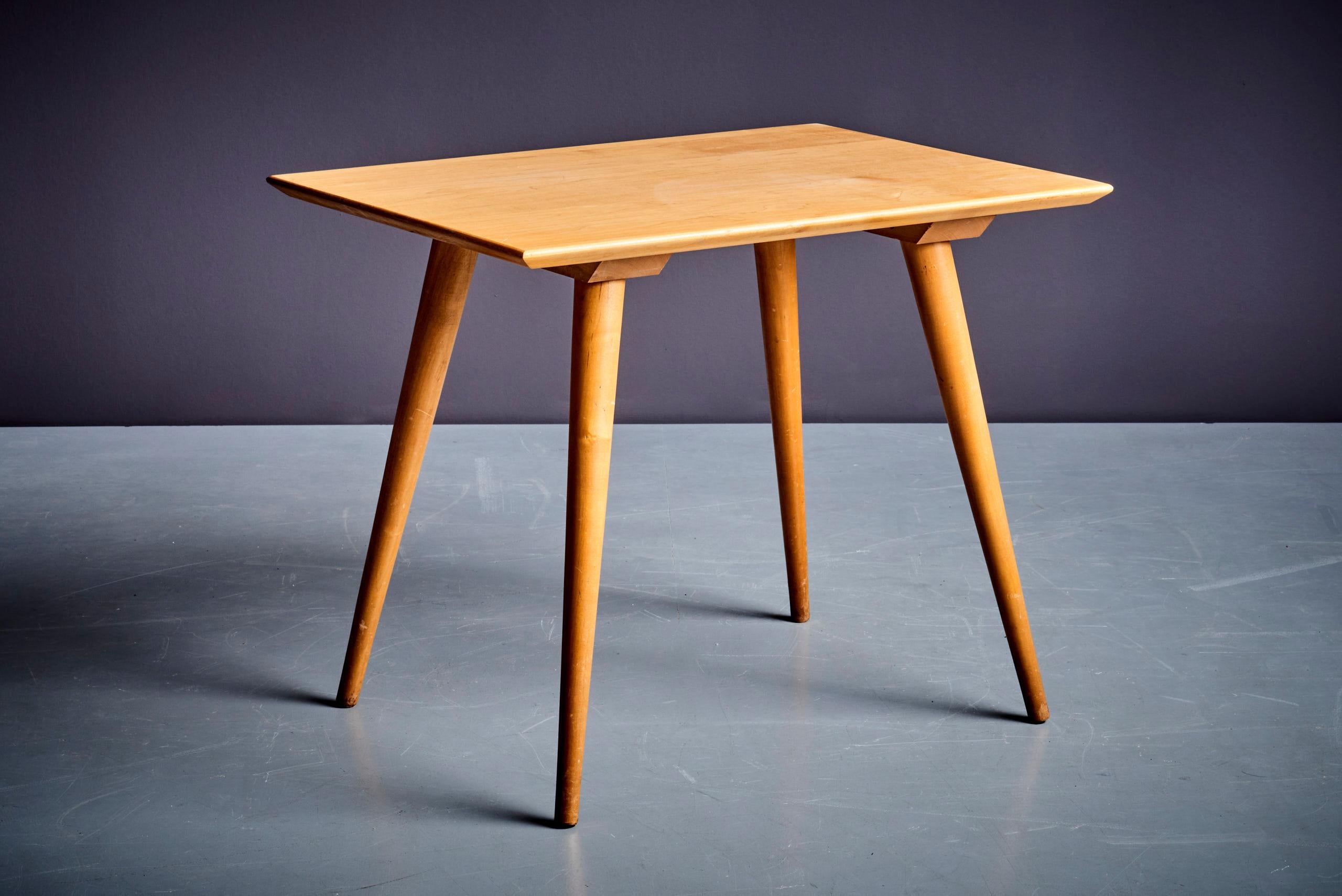 Mid-Century moderno Coppia di tavolini Paul McCobb per Winchendon, serie Planner Group in vendita