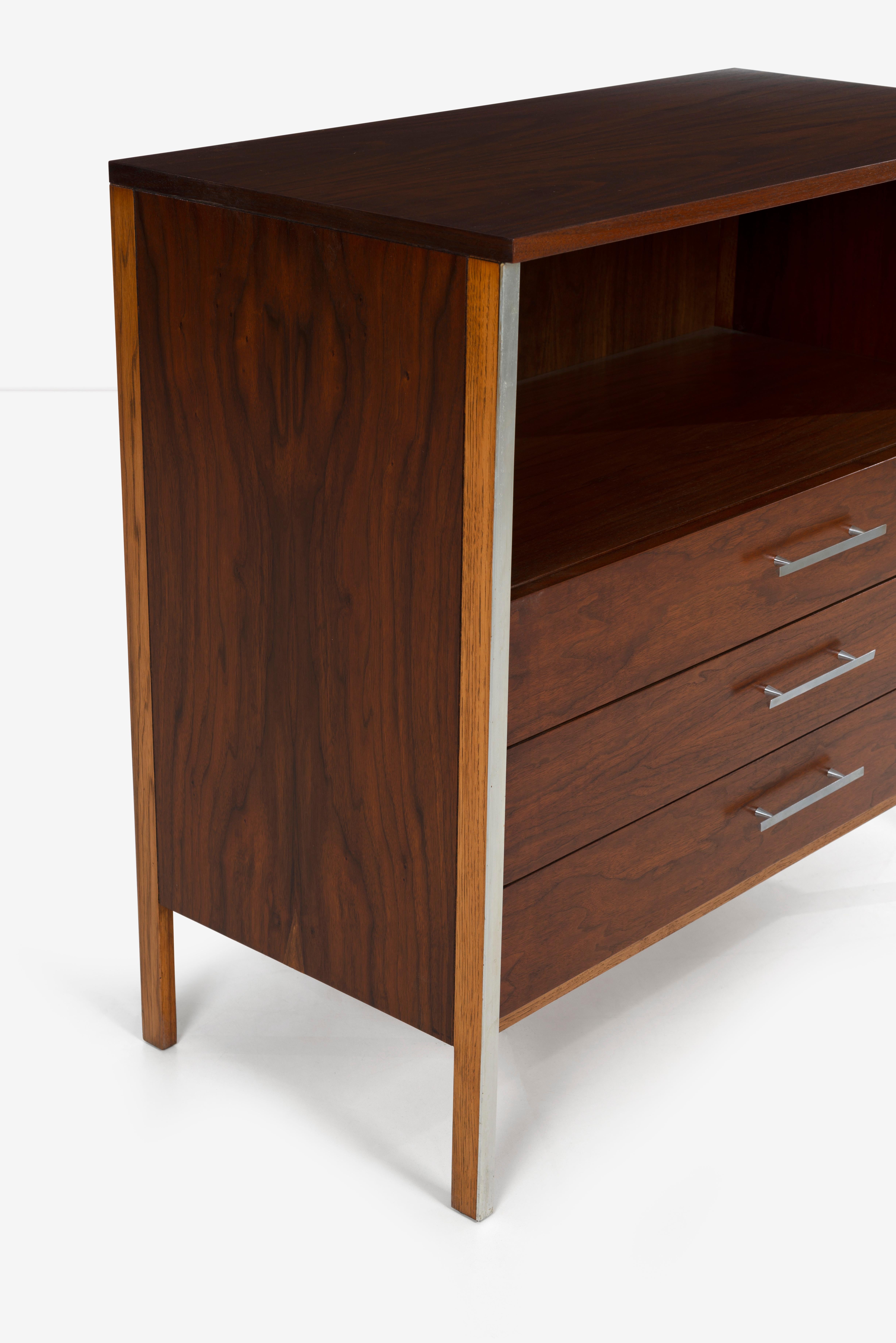 Pair of Paul McCobb for Calvin Dressers In Good Condition In Chicago, IL