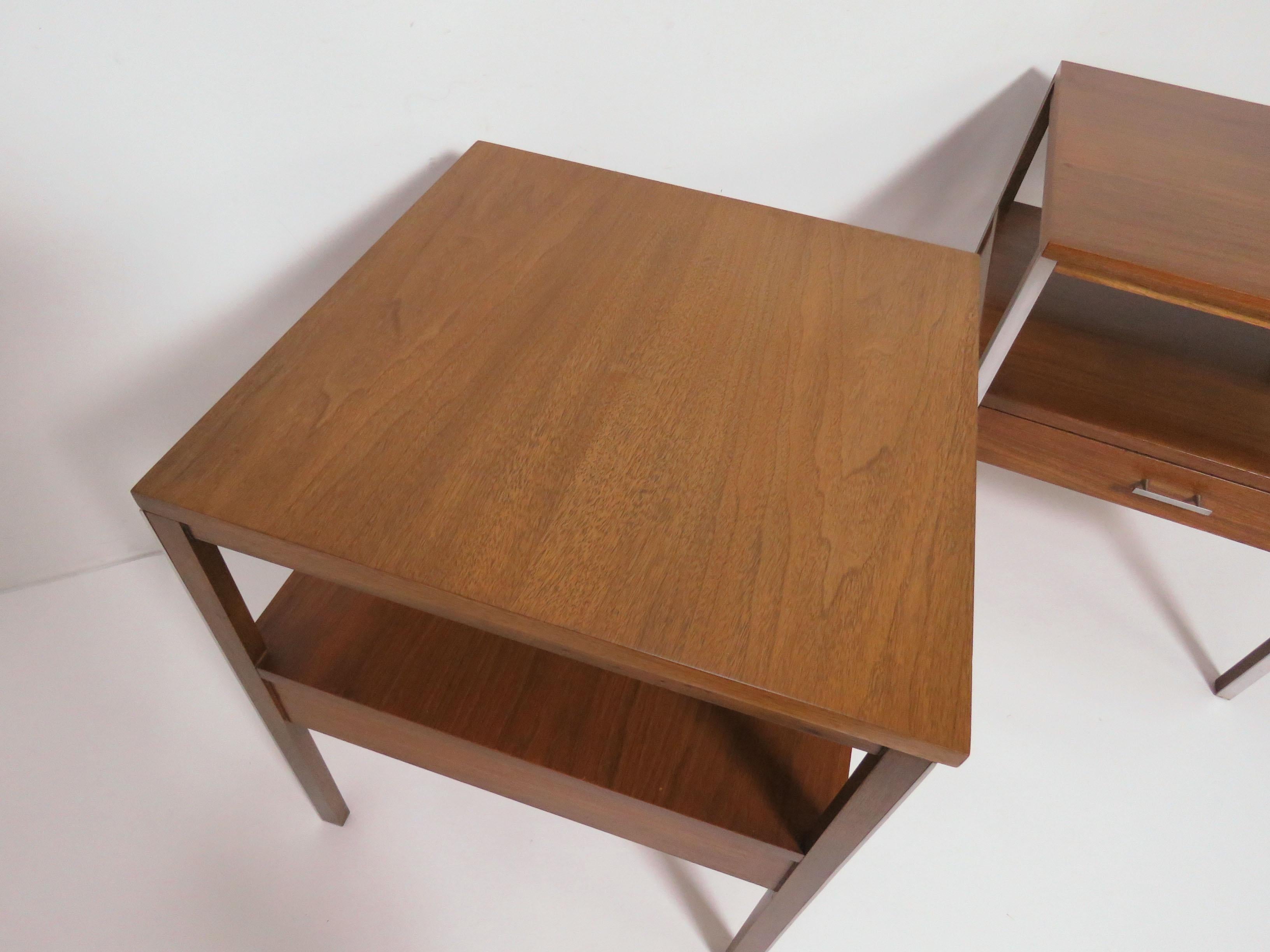 Pair of Paul McCobb for Calvin Linear Group End Tables, circa 1950s In Good Condition In Peabody, MA
