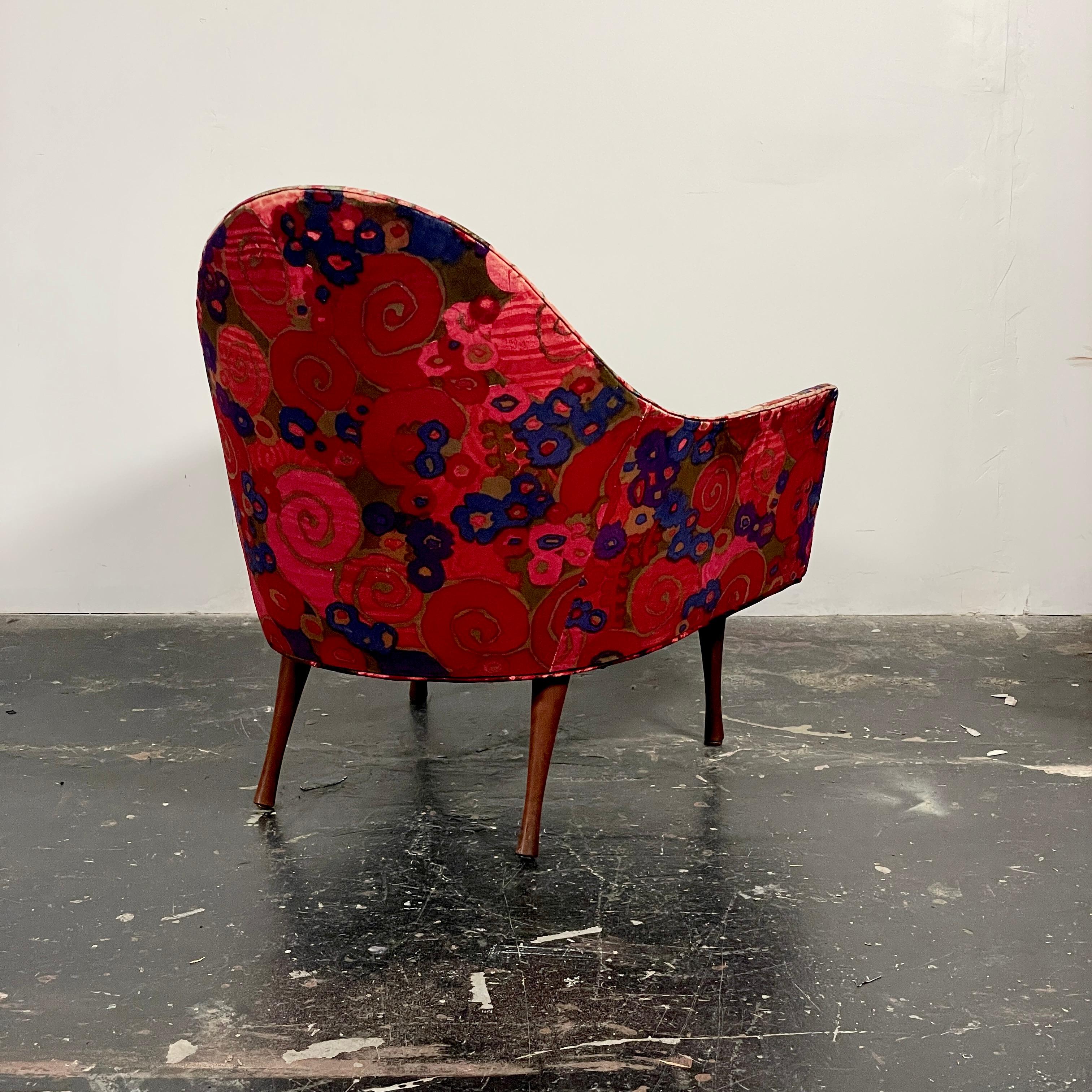 American Pair of Paul McCobb Lounge Chairs for Directional in Jack Lenore fabric For Sale
