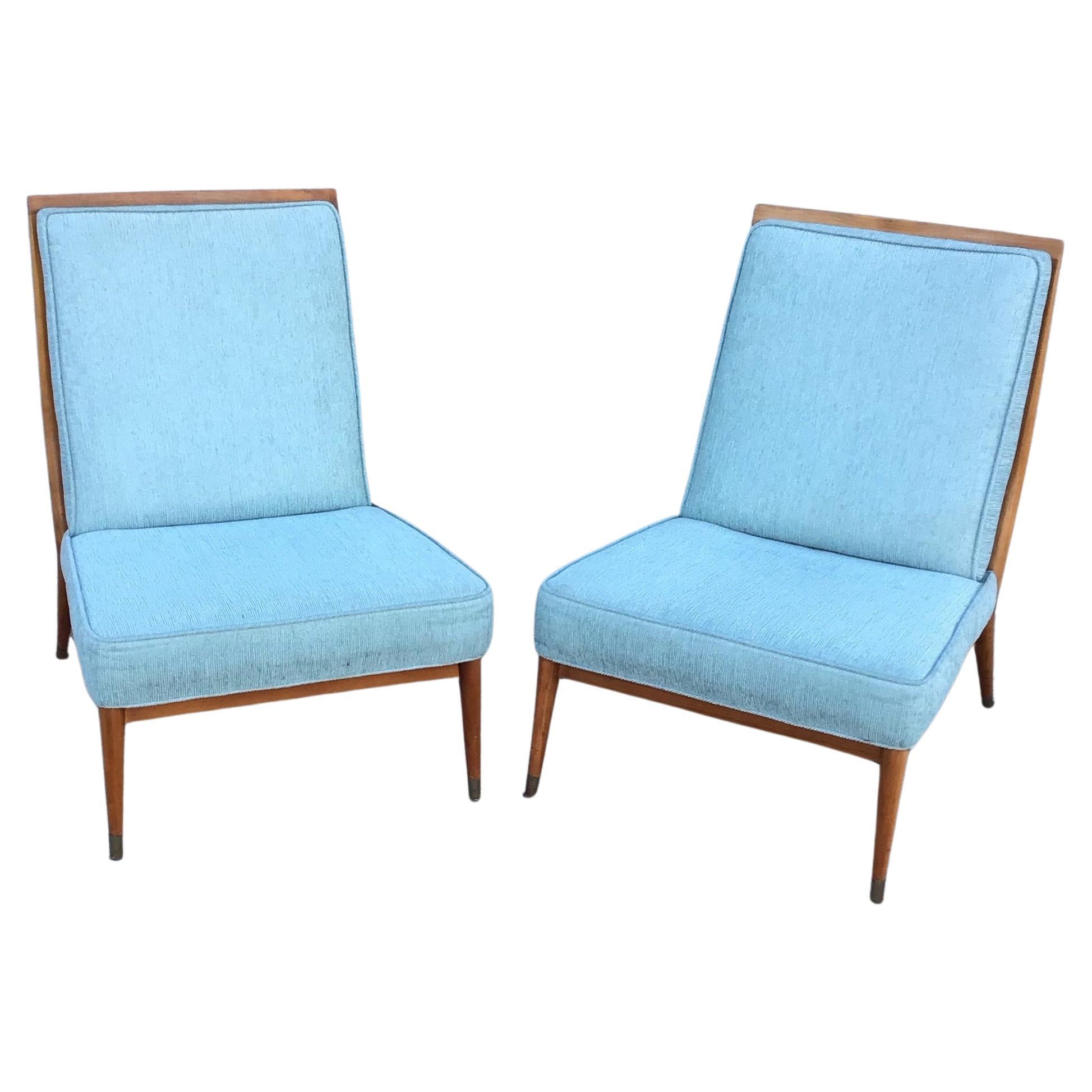 Paire de chaises à pantoufles Paul McCobb Model 400 pour Custom Craft, vers 1955

Remarquable paire de fauteuils pantoufles modèle 400 conçus par Paul McCobb pour Custom Craft, Inc. aux États-Unis, vers 1955. Ces chaises élégantes illustrent