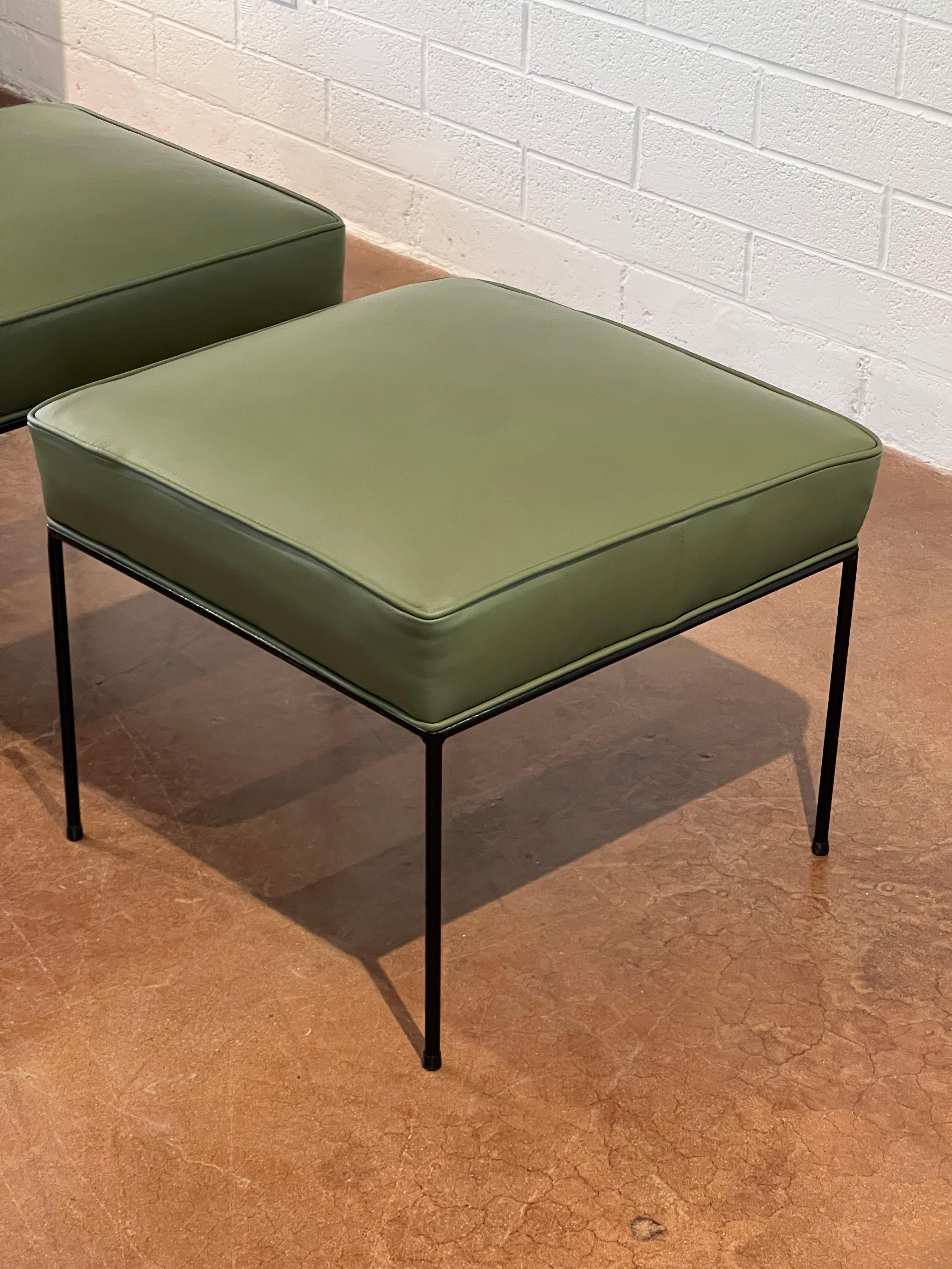 Mid-Century Modern Pair Of Paul McCobb Ottomans in Green Leather  For Sale