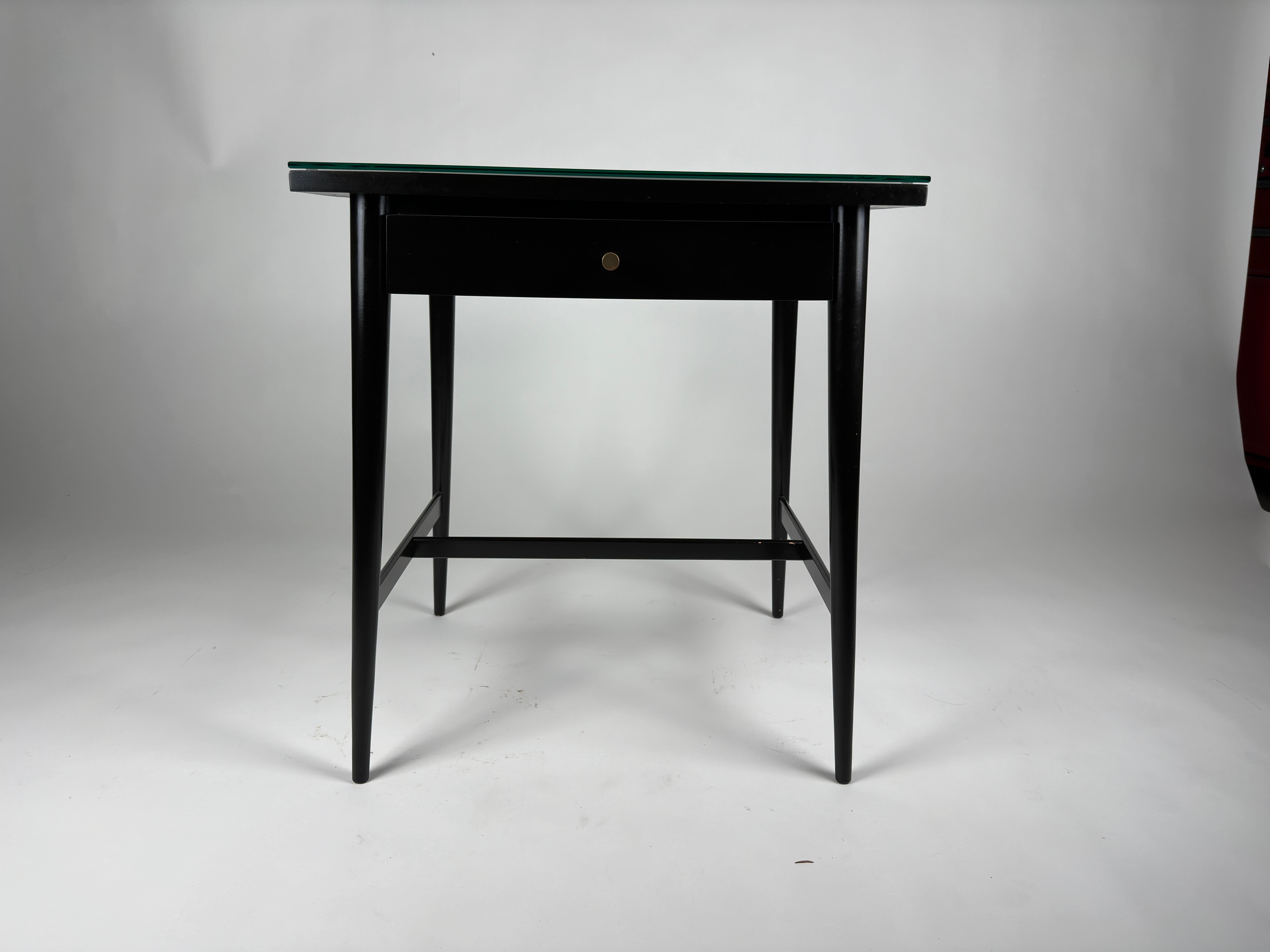 Pair of Paul McCobb Planner Group Night Stand or End Table for Winchendon For Sale 6