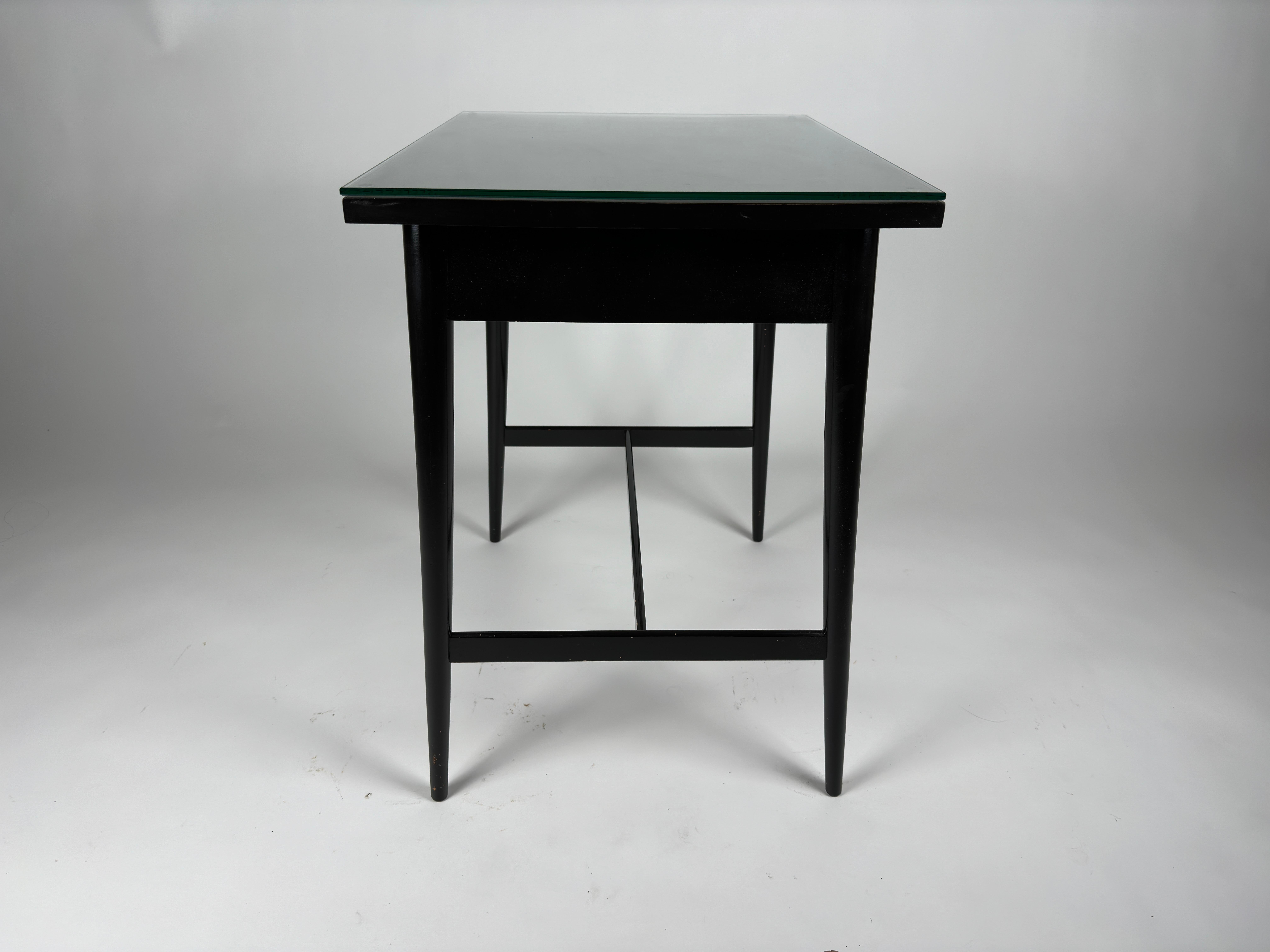 Pair of Paul McCobb Planner Group Night Stand or End Table for Winchendon For Sale 9