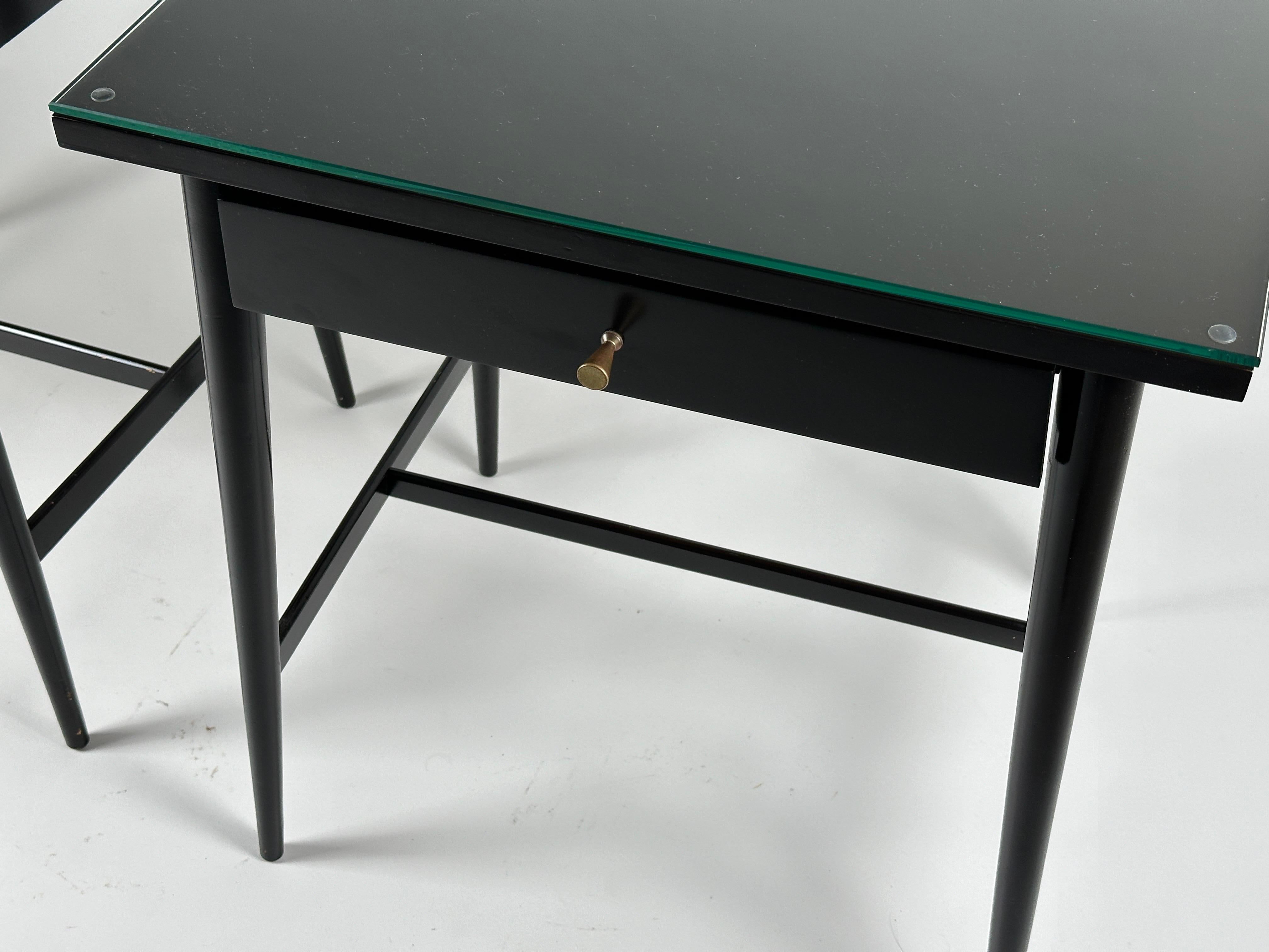 Lacquered Pair of Paul McCobb Planner Group Night Stand or End Table for Winchendon For Sale