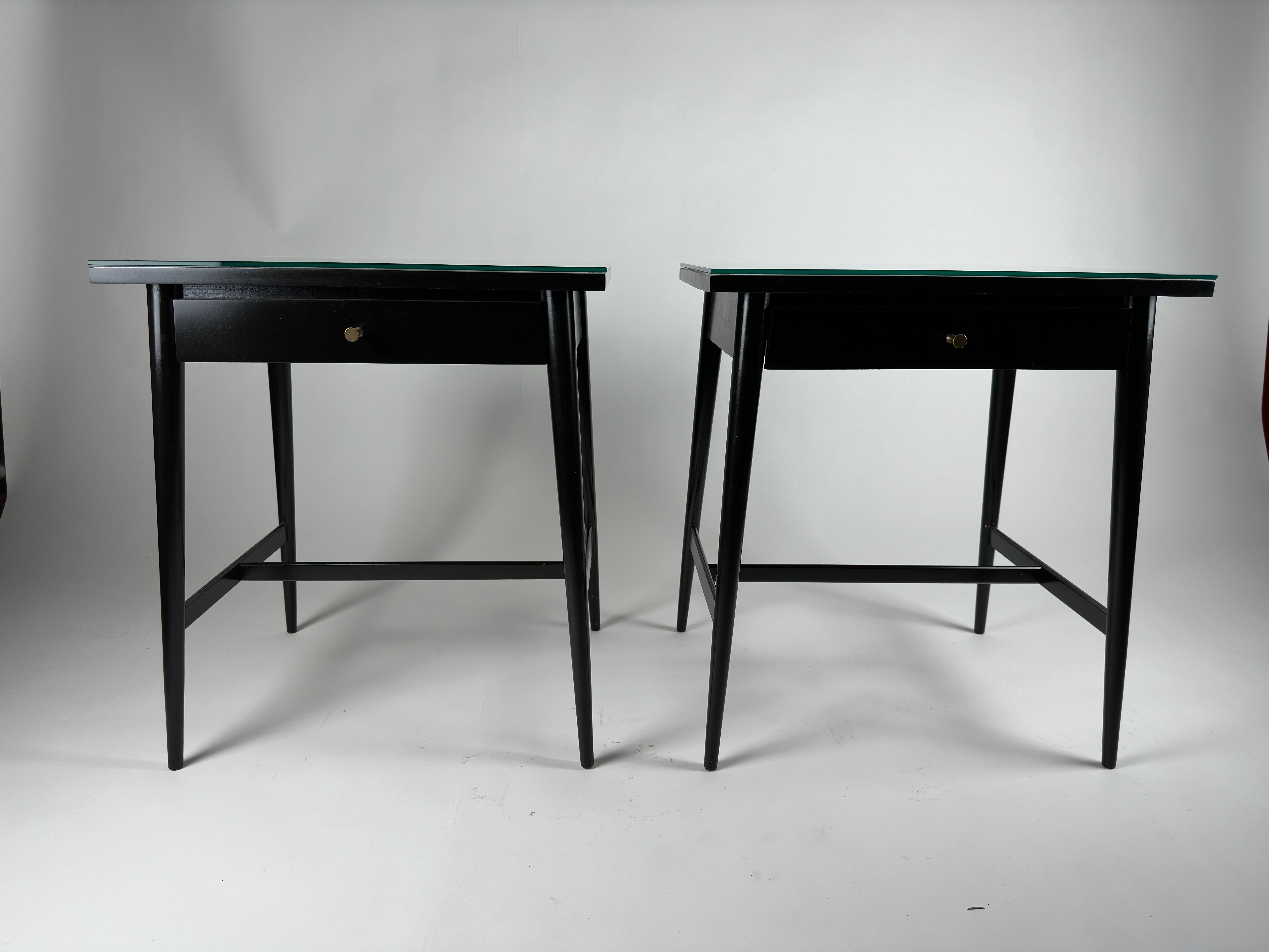 20th Century Pair of Paul McCobb Planner Group Night Stand or End Table for Winchendon For Sale