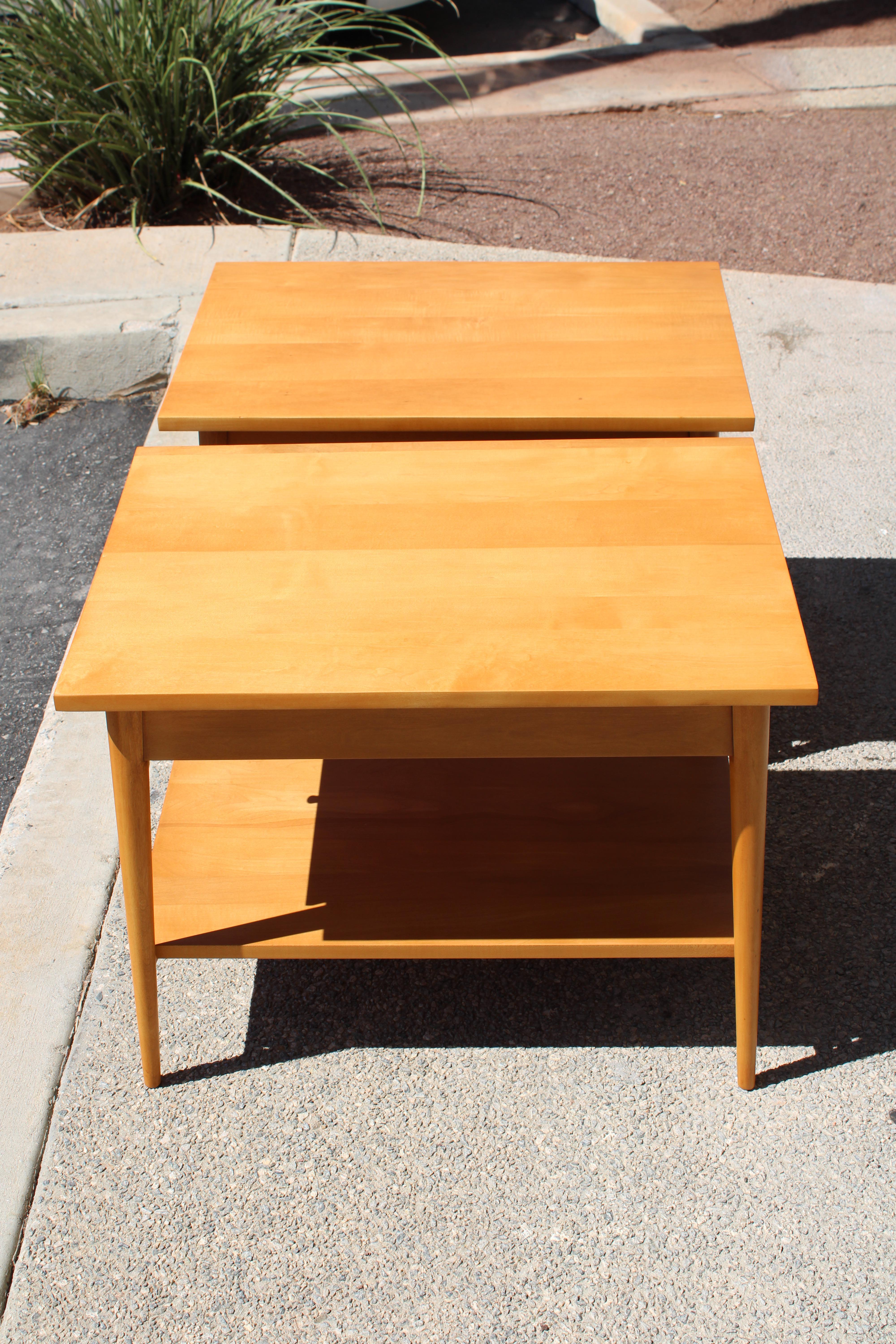 American Pair of Paul McCobb Planner Group Side Tables for Winchendon For Sale