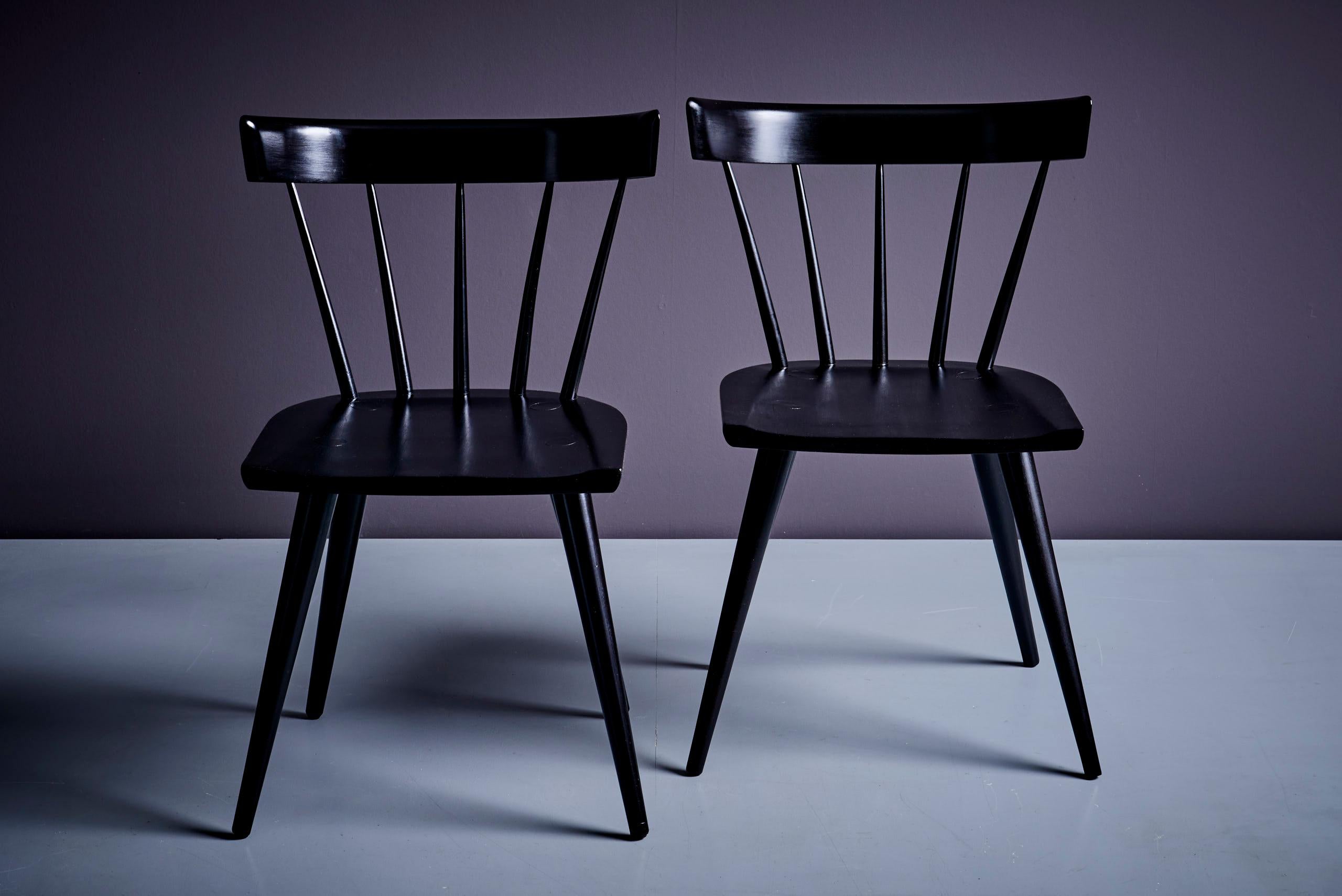 Paire de chaises à dossier en fuseau en érable teinté noir de Paul McCobb Planner Group   en vente 2