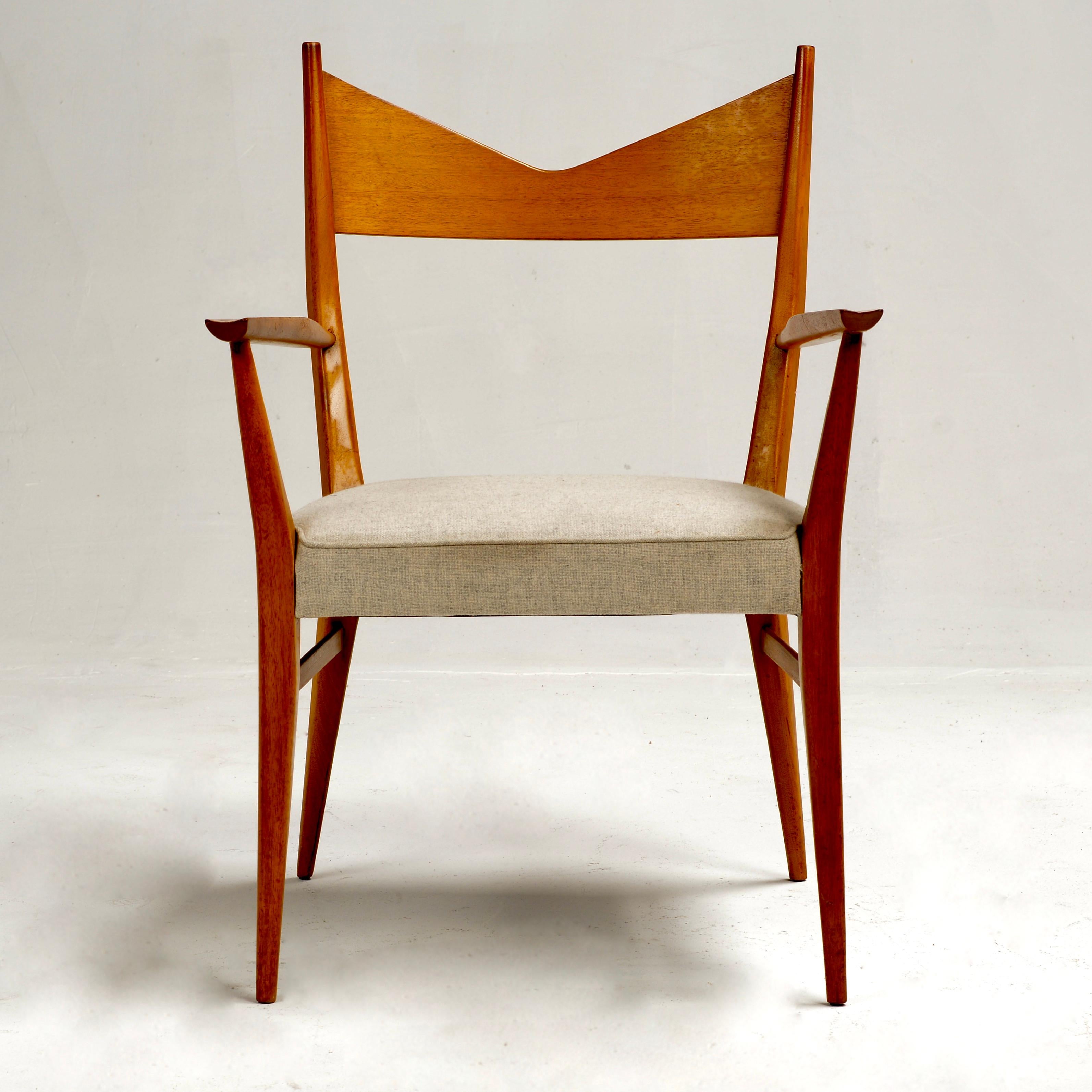 Mid-Century Modern Pair of Paul McCobb Sculpted Mahogany Bow-tie Dining Chairs For Sale