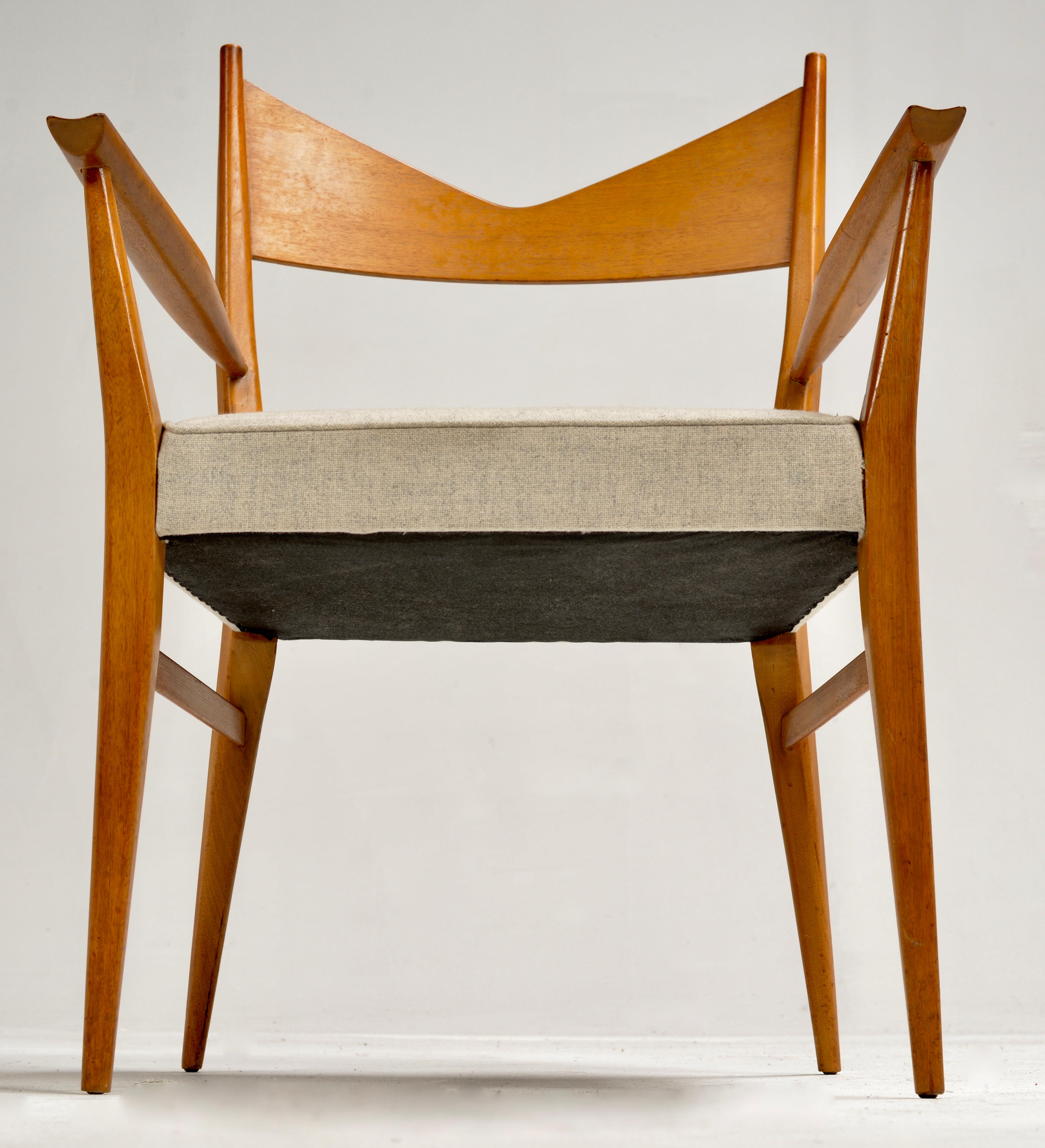 Pair of Paul McCobb Sculpted Mahogany Bow-tie Dining Chairs For Sale 1