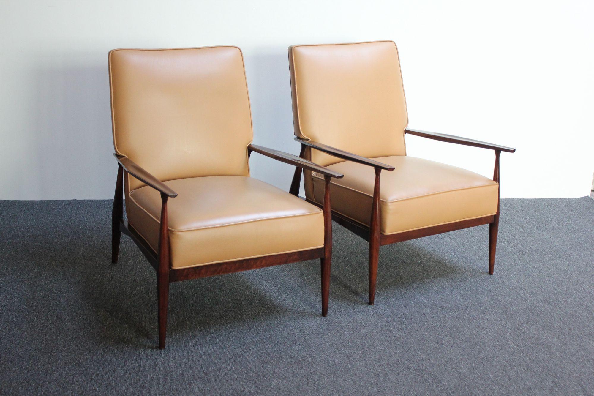 Pair of Paul Mccobb Stained Maple Lounge Chairs For Sale 9