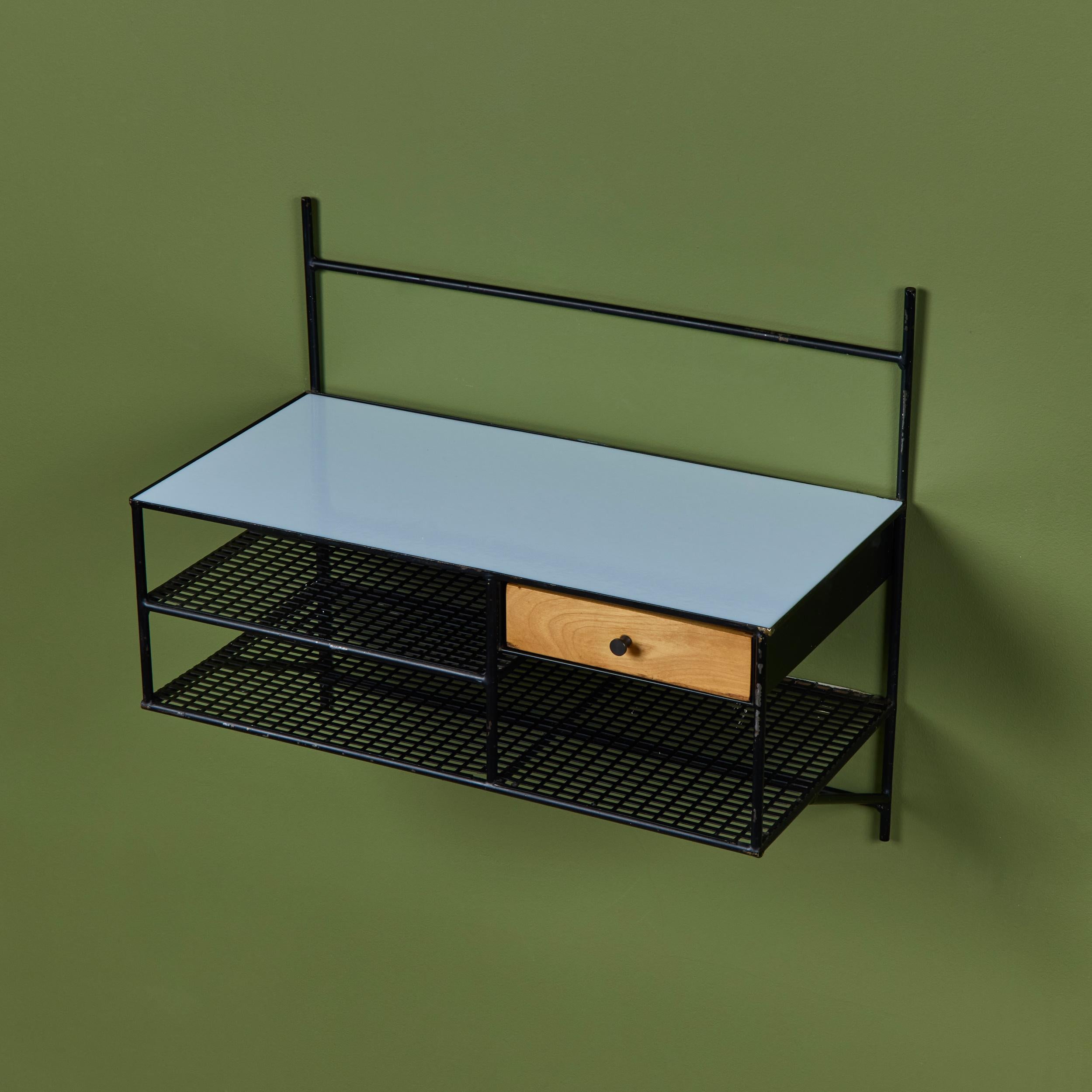 Paire de tables de nuit à fixation murale de Paul McCobb pour Bryces Originals en vente 4