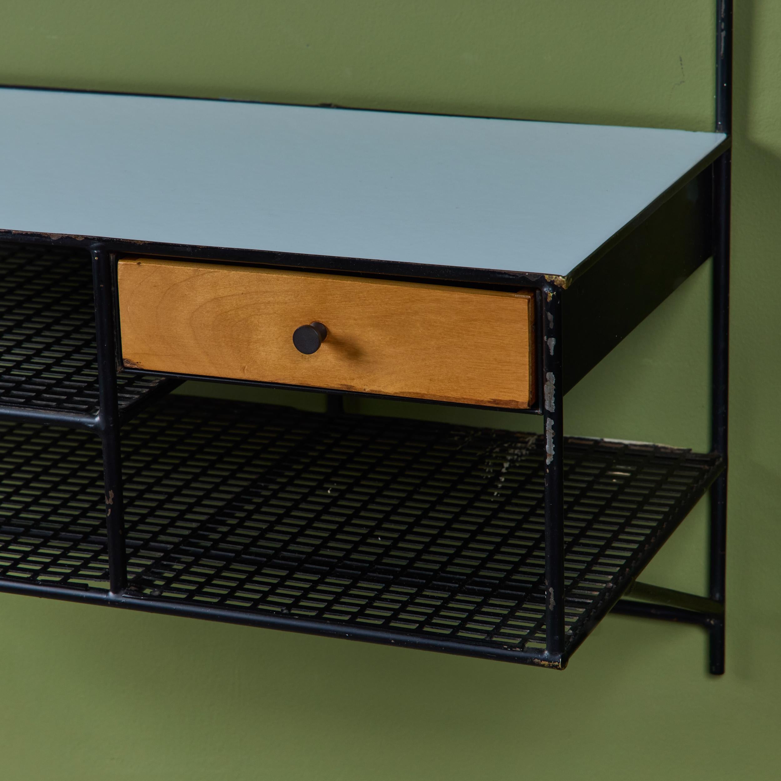 Paire de tables de nuit à fixation murale de Paul McCobb pour Bryces Originals en vente 7