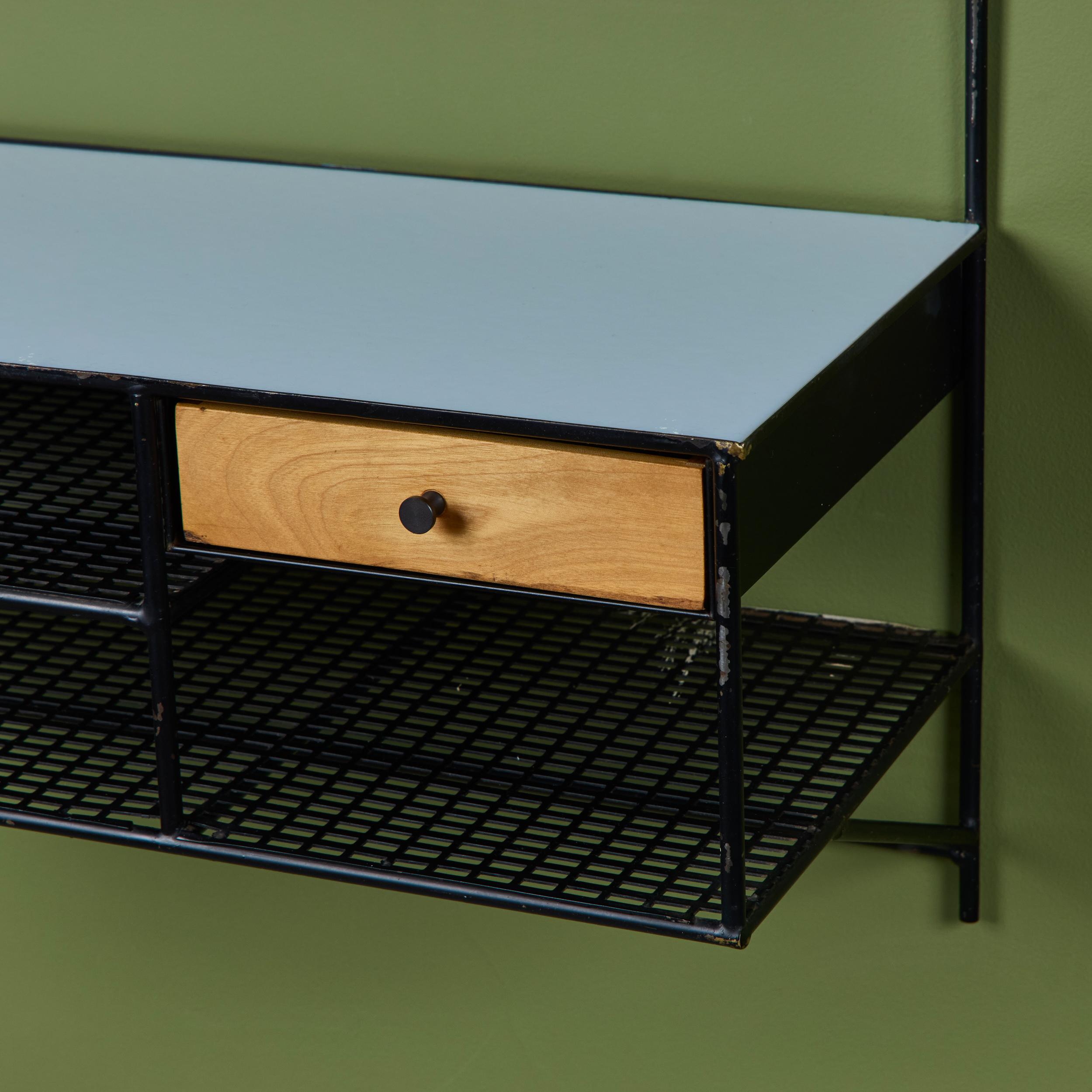 Paire de tables de nuit à fixation murale de Paul McCobb pour Bryces Originals en vente 8