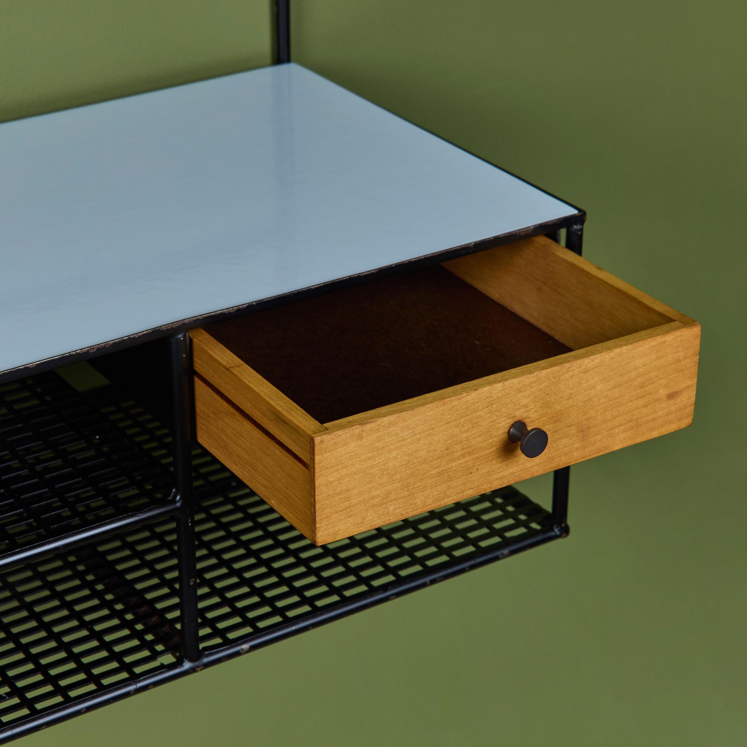 Paire de tables de nuit à fixation murale de Paul McCobb pour Bryces Originals en vente 9