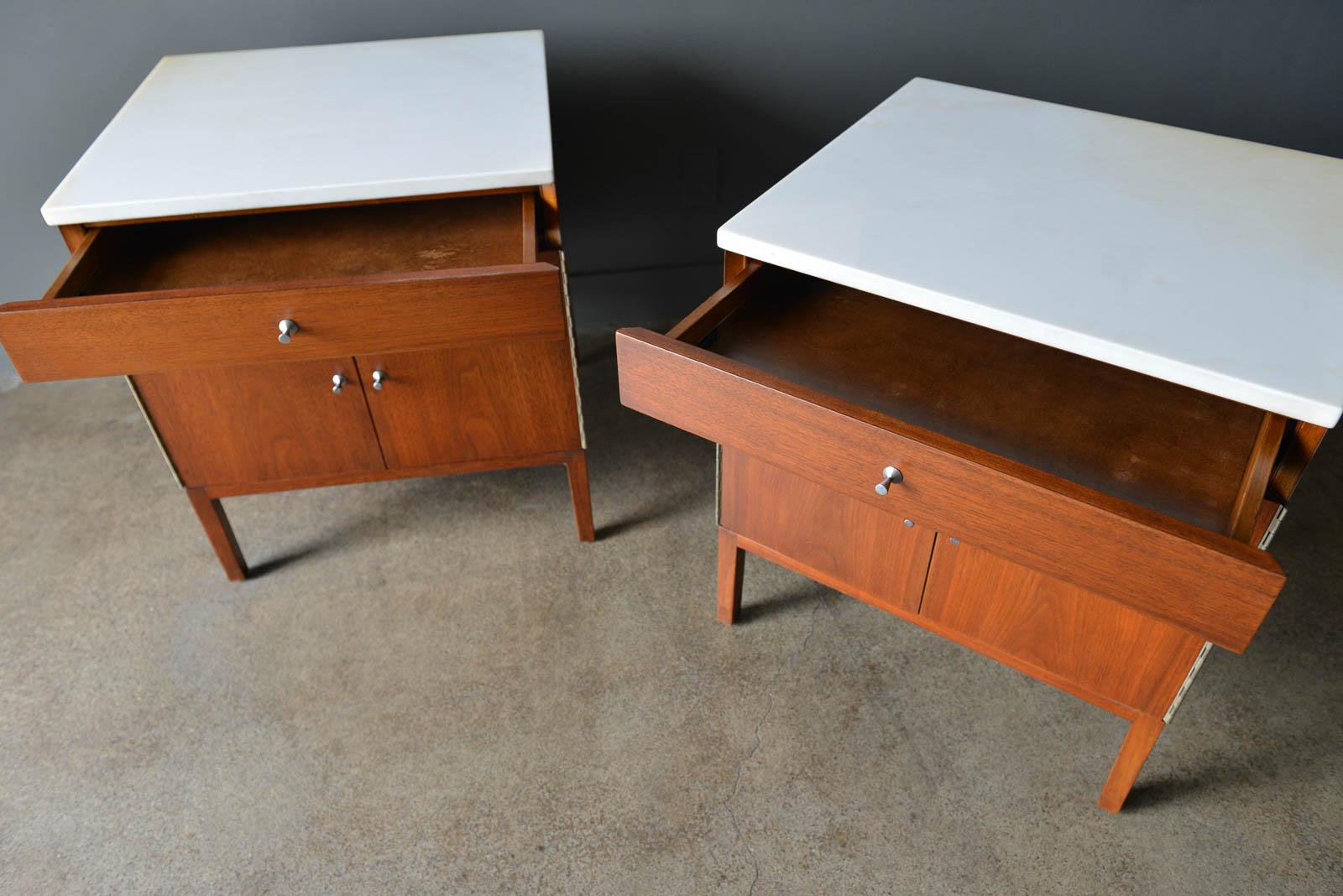 Pair of Paul McCobb Walnut and Marble Nightstands or End Tables, circa 1960 In Good Condition In Costa Mesa, CA