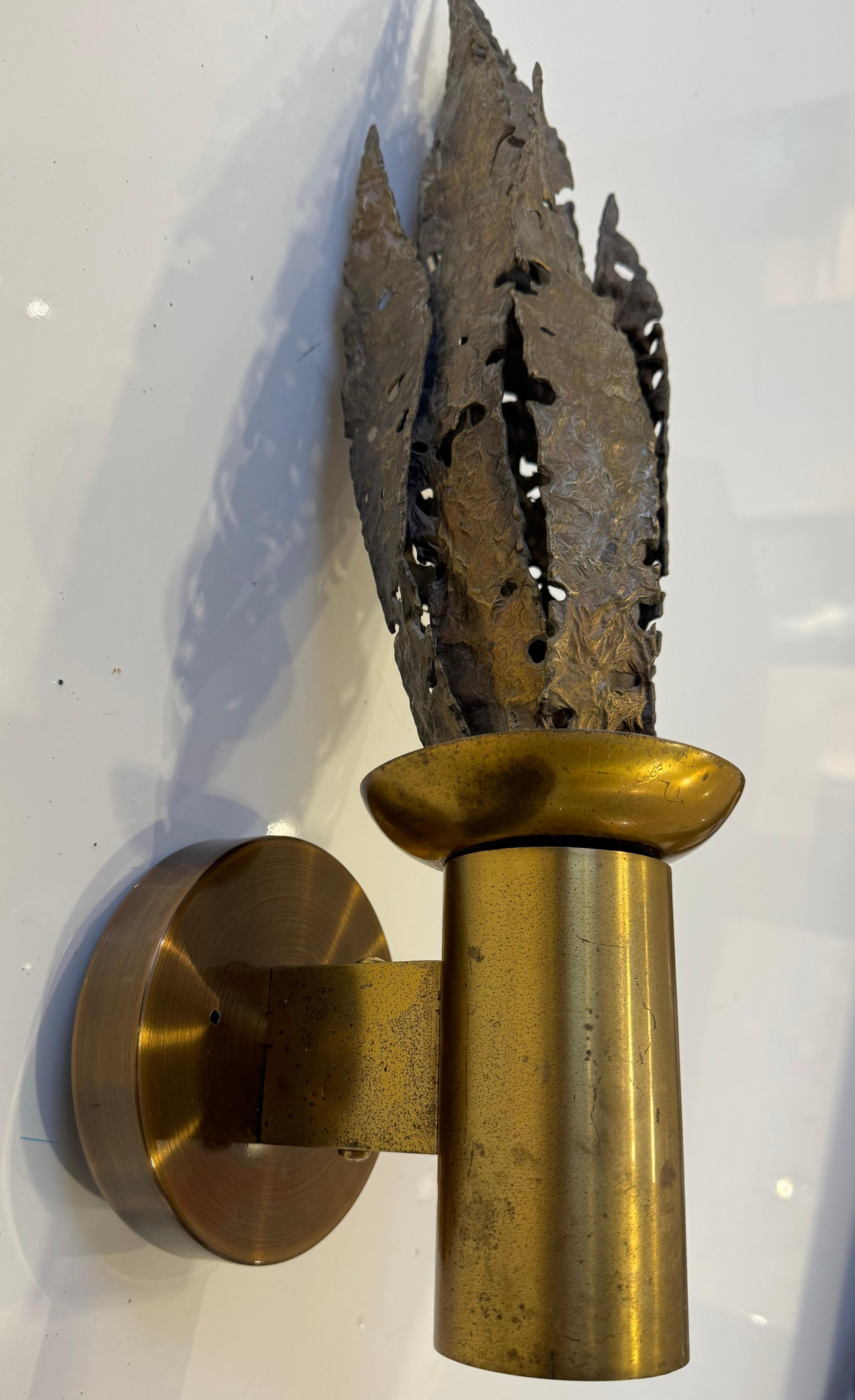 Pair of Paul Moerenhout Belgian Brutal Bronze 1970s Wall Lamps im Angebot 4