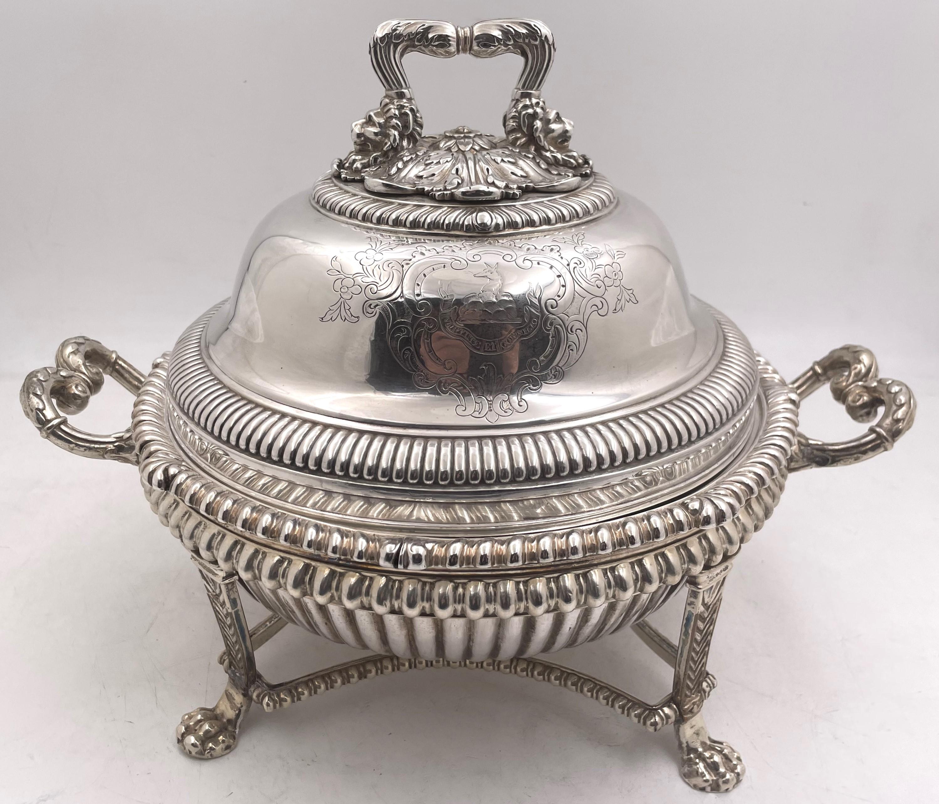 Pareja de Soperas Georgianas de Plata de Ley de Paul Storr de 1809 / Verduras cubiertas en venta 2