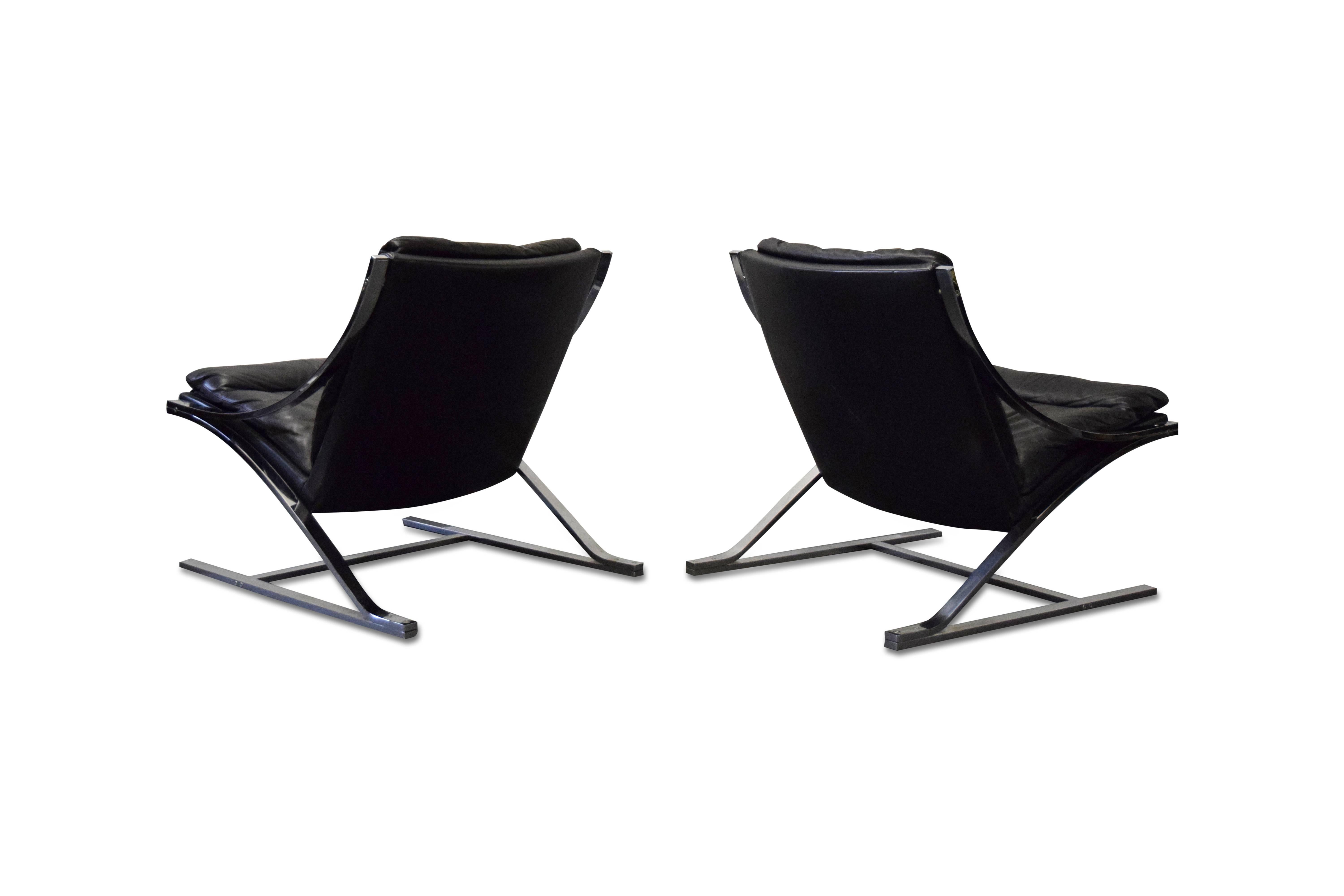 Swiss Signed Pair of Paul Tuttle 'Zeta' Lounge Chairs for Strassle For Sale