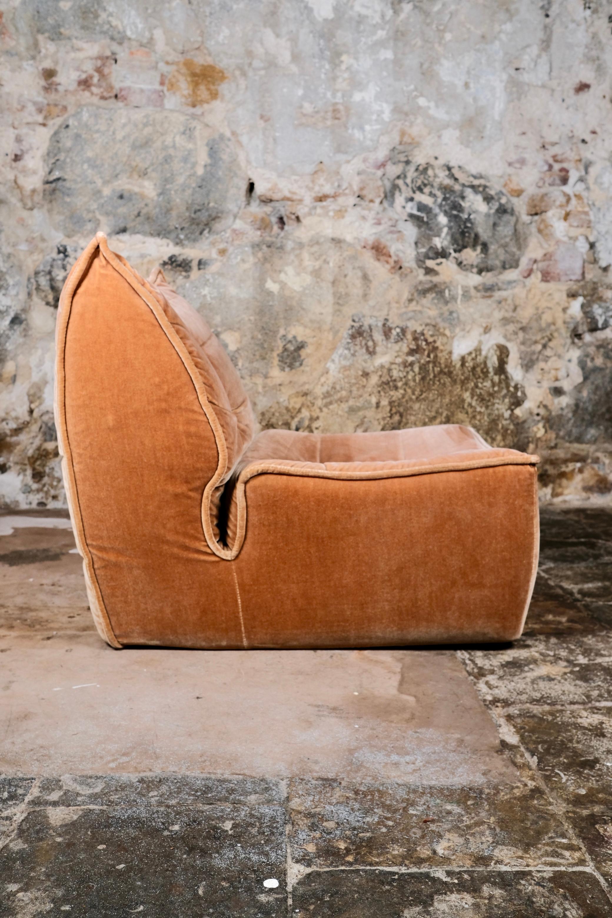 Pair of peach velvet armchairs by Beka, made in France, 1970s in vendita 6