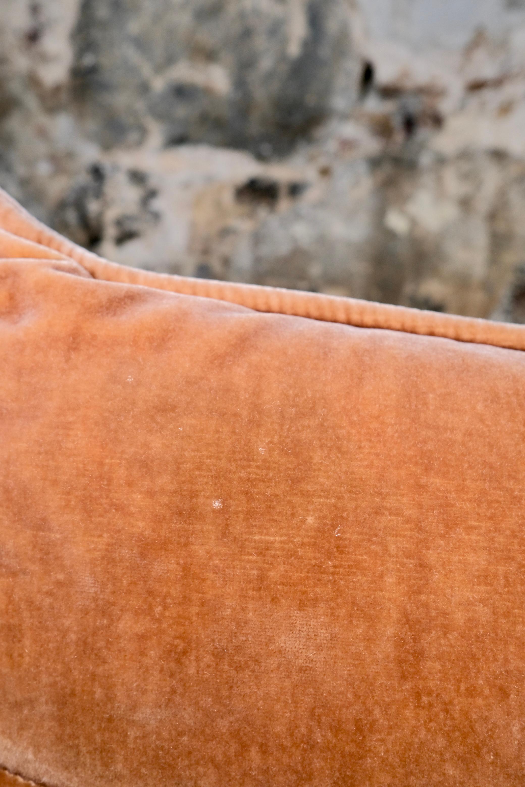 Pair of peach velvet armchairs by Beka, made in France, 1970s in vendita 11