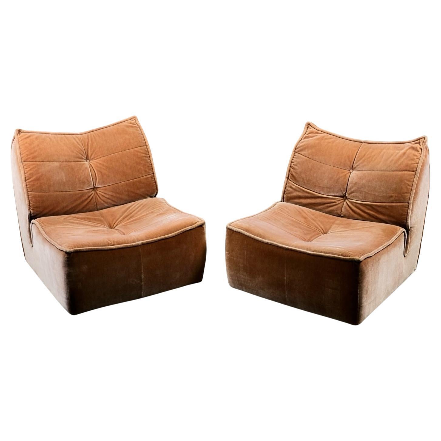 Pair of peach velvet armchairs by Beka, made in France, 1970s in vendita