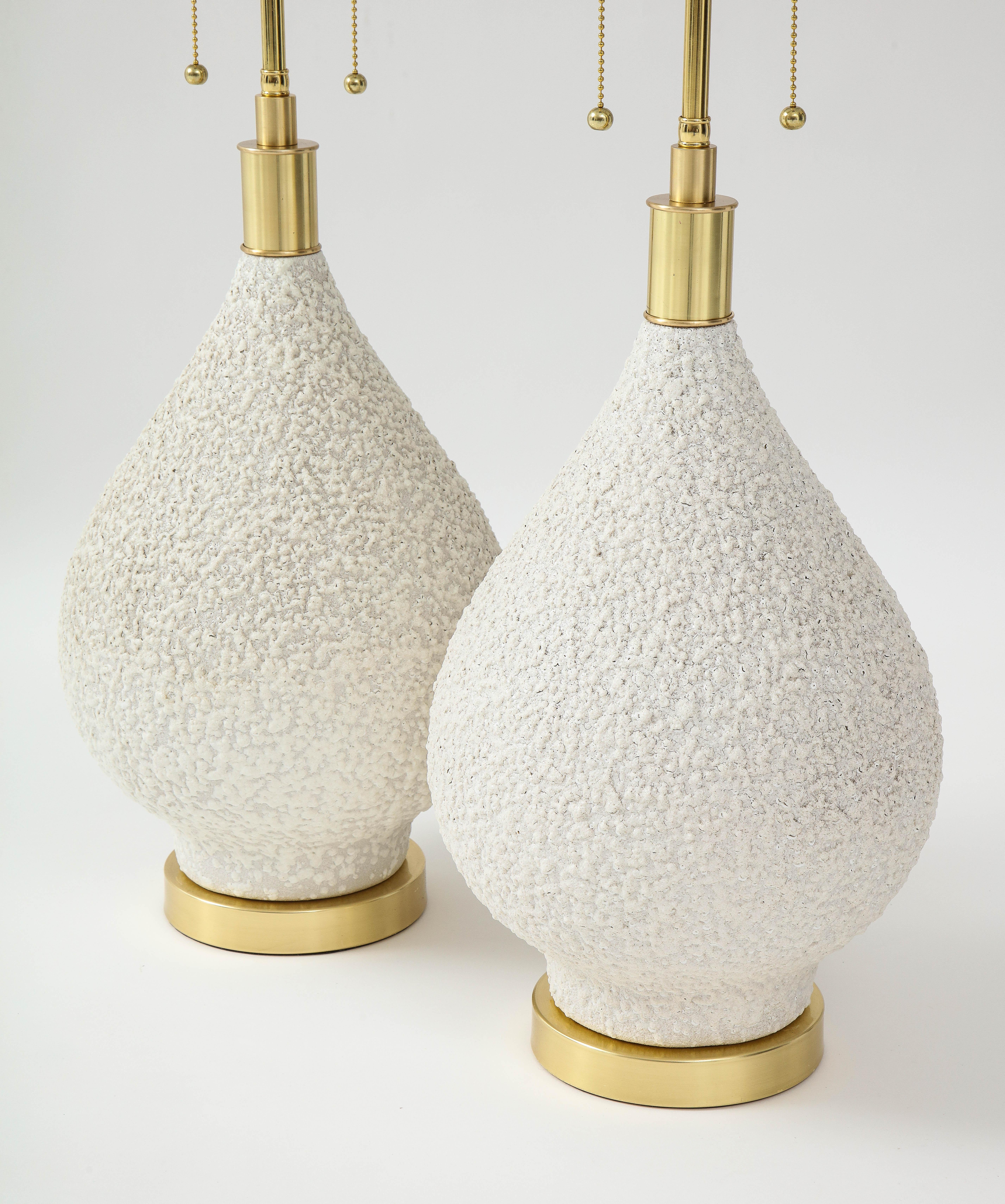 Pair of Pear Shaped Ceramic Lamps In Good Condition In New York, NY
