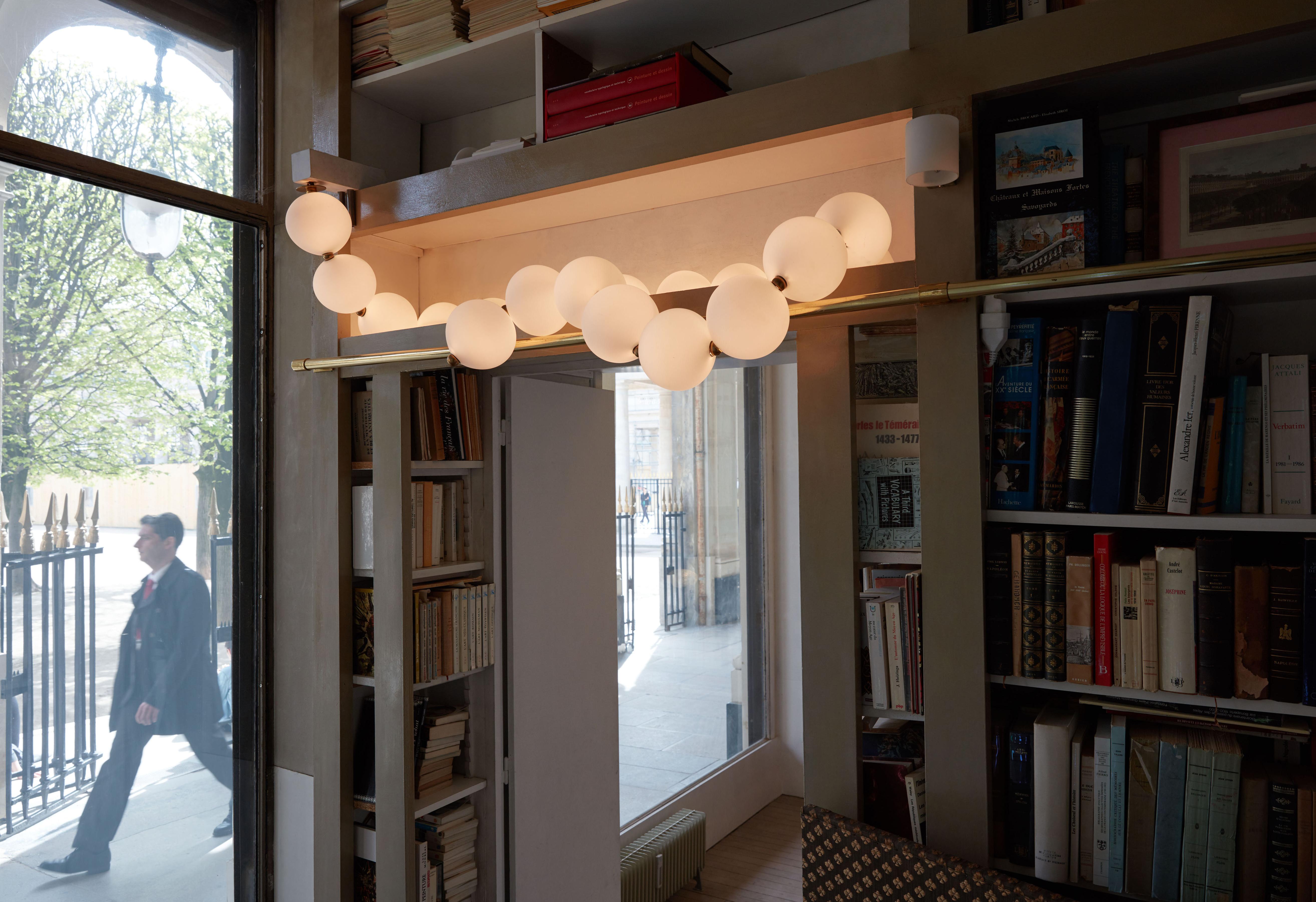 Pair of Pearl Necklace Pendant Lights, Ludovic Clément D’armont For Sale 2