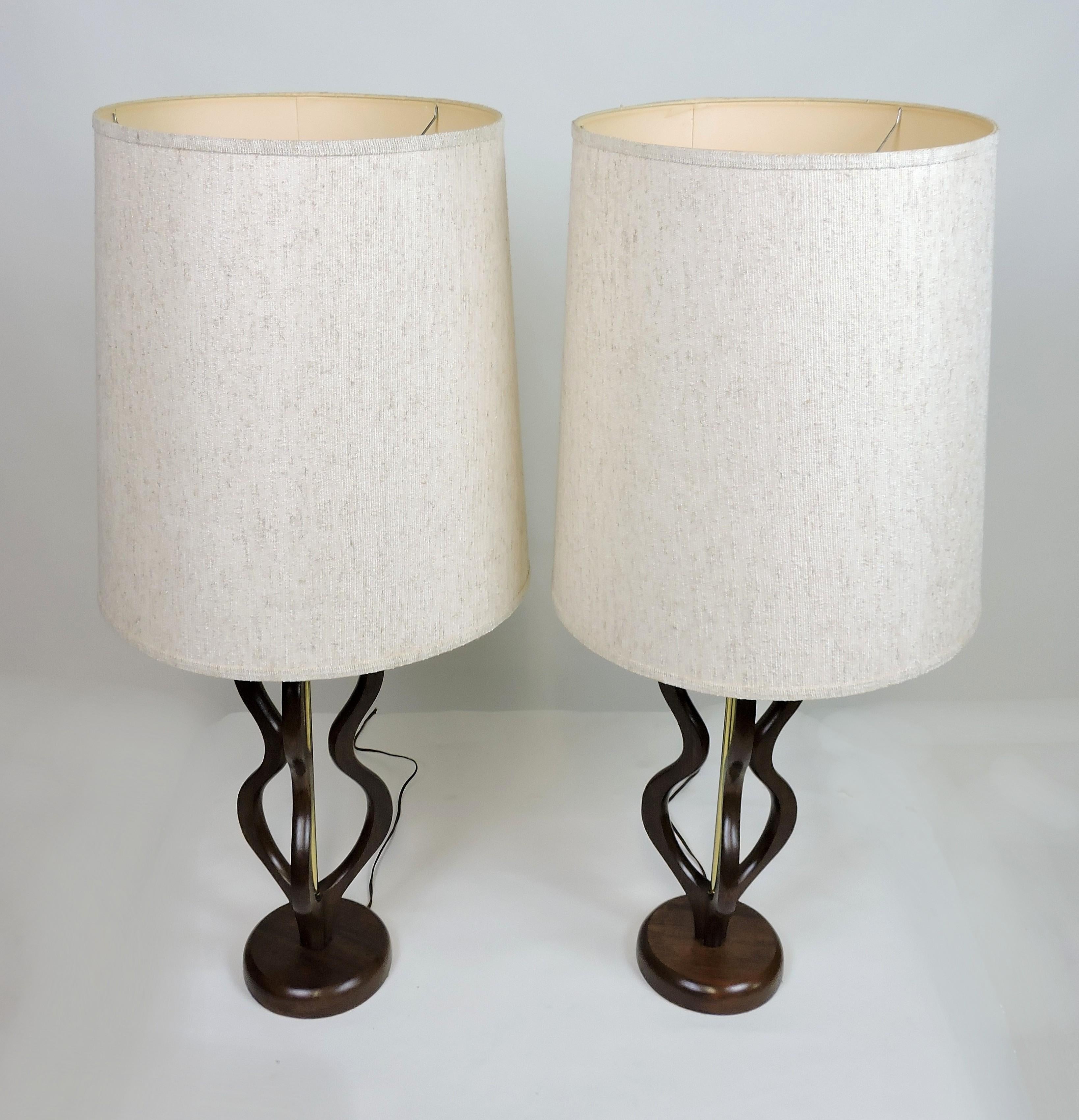 Pair of Pearsall or Modeline Style Sculpted Walnut Mid-Century Modern Lamps 6