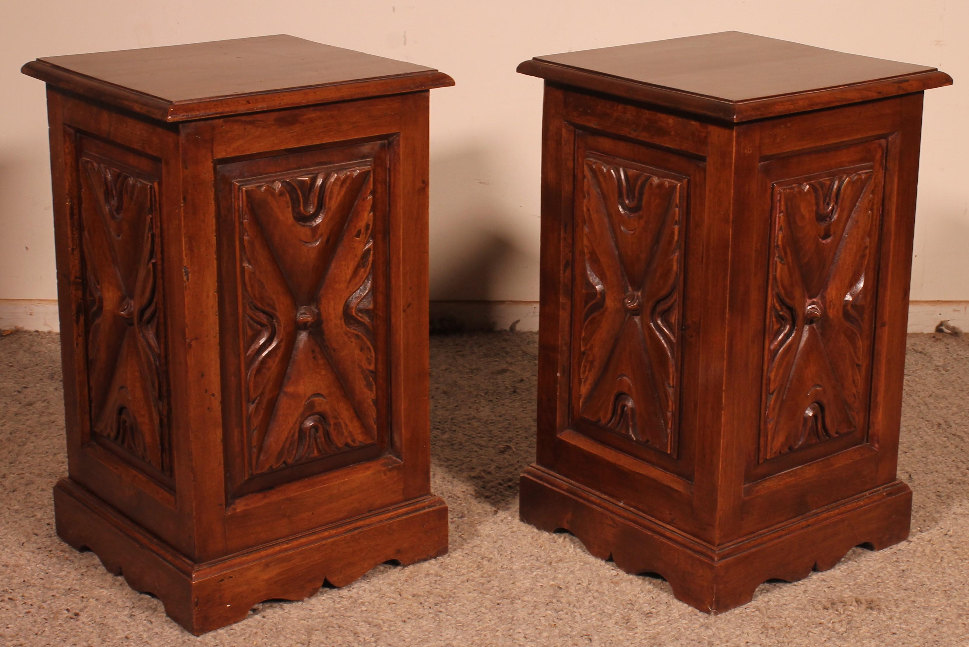 Pair of Pedestal / Bedside Tables in Walnut Spain 19th Century 2