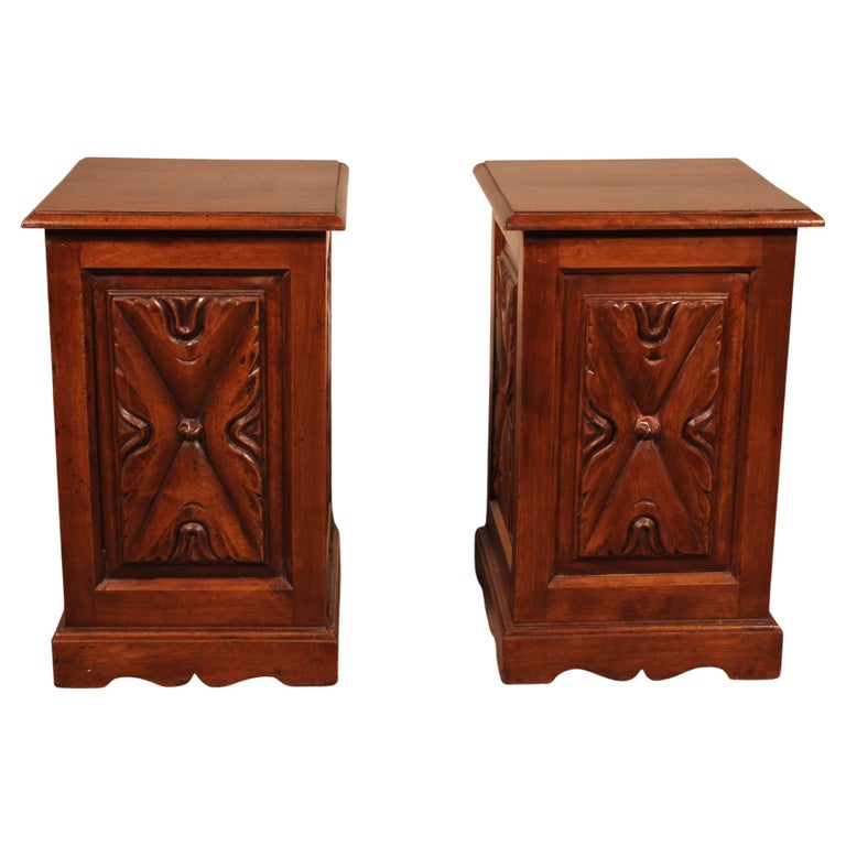 Pair of Pedestal / Bedside Tables in Walnut Spain 19th Century For Sale