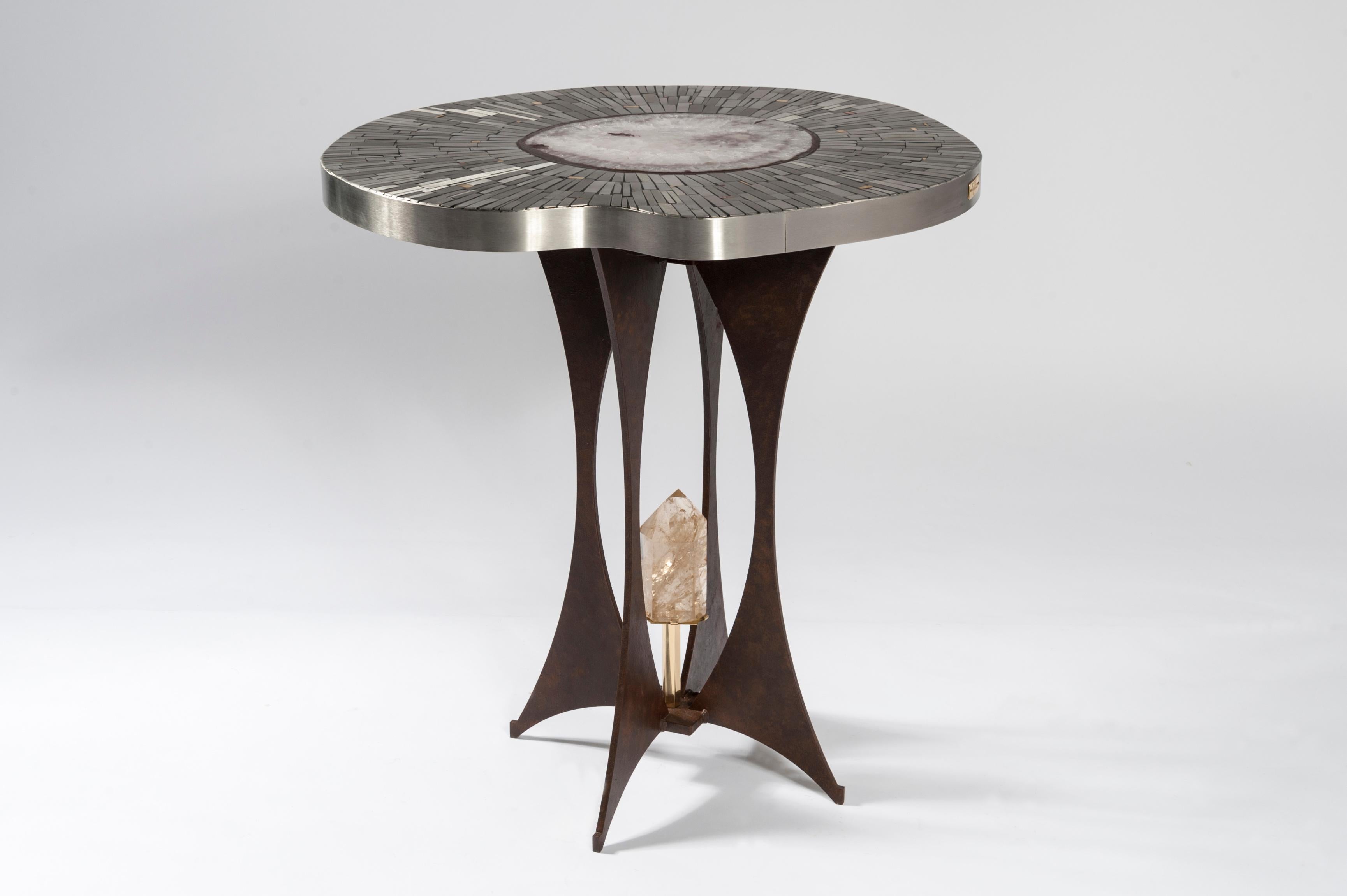 XXIe siècle et contemporain Paire de tables à piédestaux en mosaïque et pierres précieuses de Stan Usel en vente