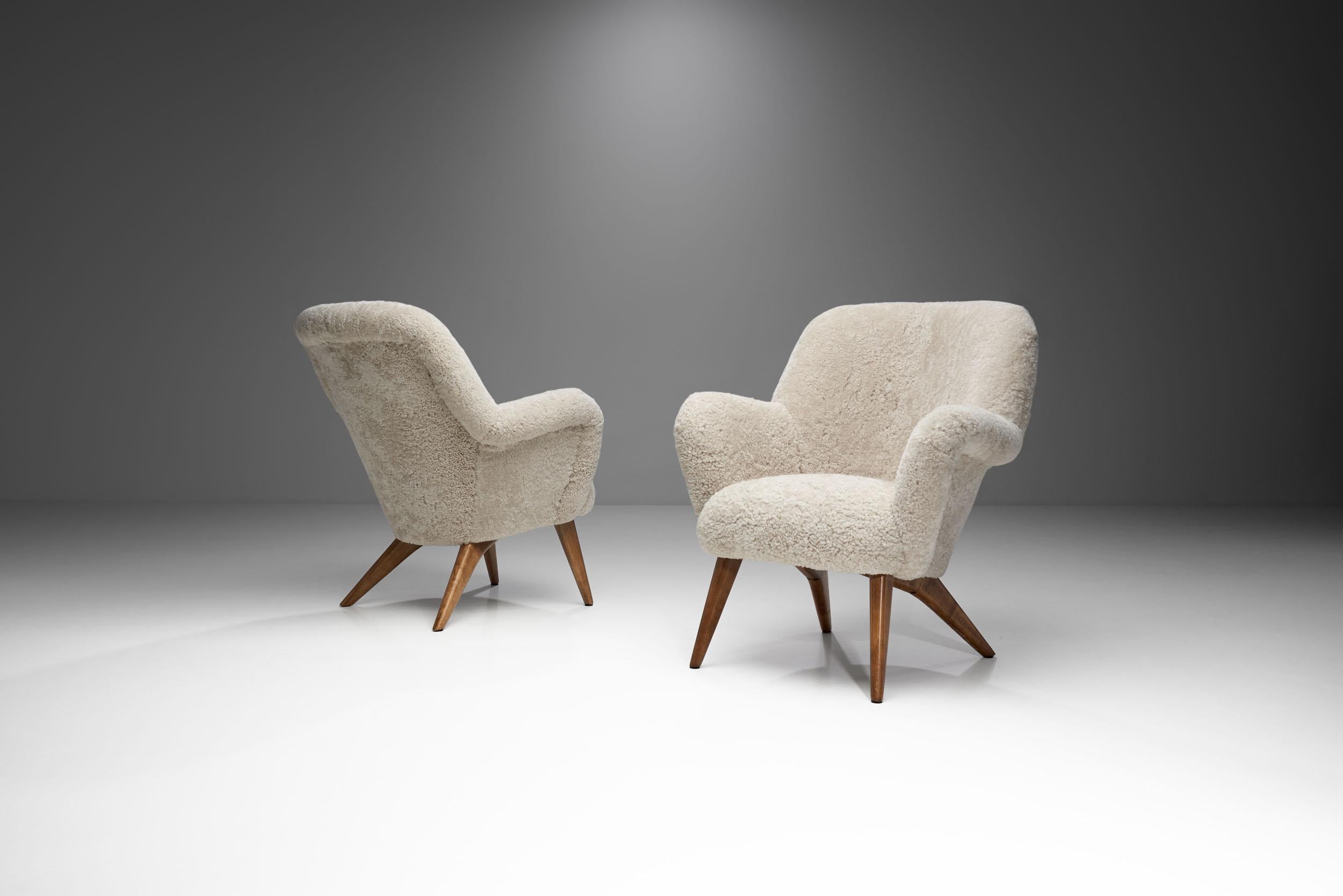 Scandinavian Modern Pair of “Pedro” Armchairs by Carl Gustaf Hiort Af Ornäs, Finland 1950s For Sale