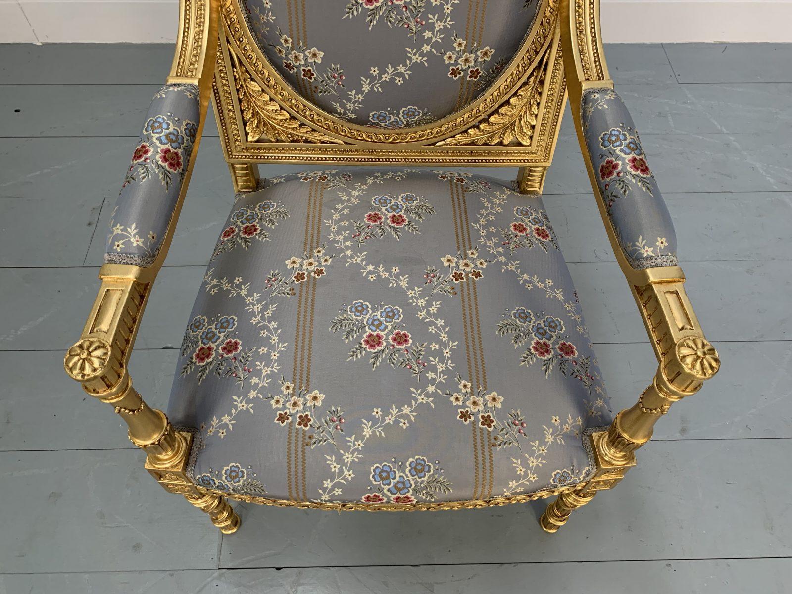 Pair of Peerless Asnaghi Fauteuil Baroque Rococo Armchairs in Floral Silk and Gi For Sale 3