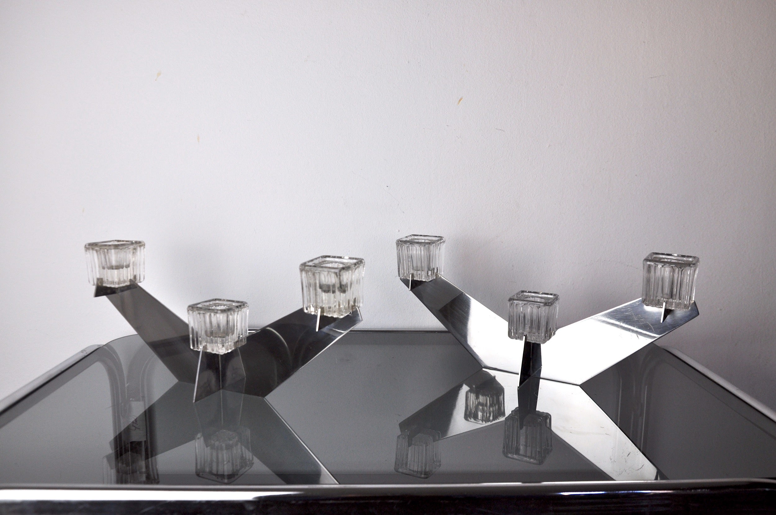 Hollywood Regency Paire de chandeliers Peill & Putzler, verre et métal, Allemagne, 1970 en vente