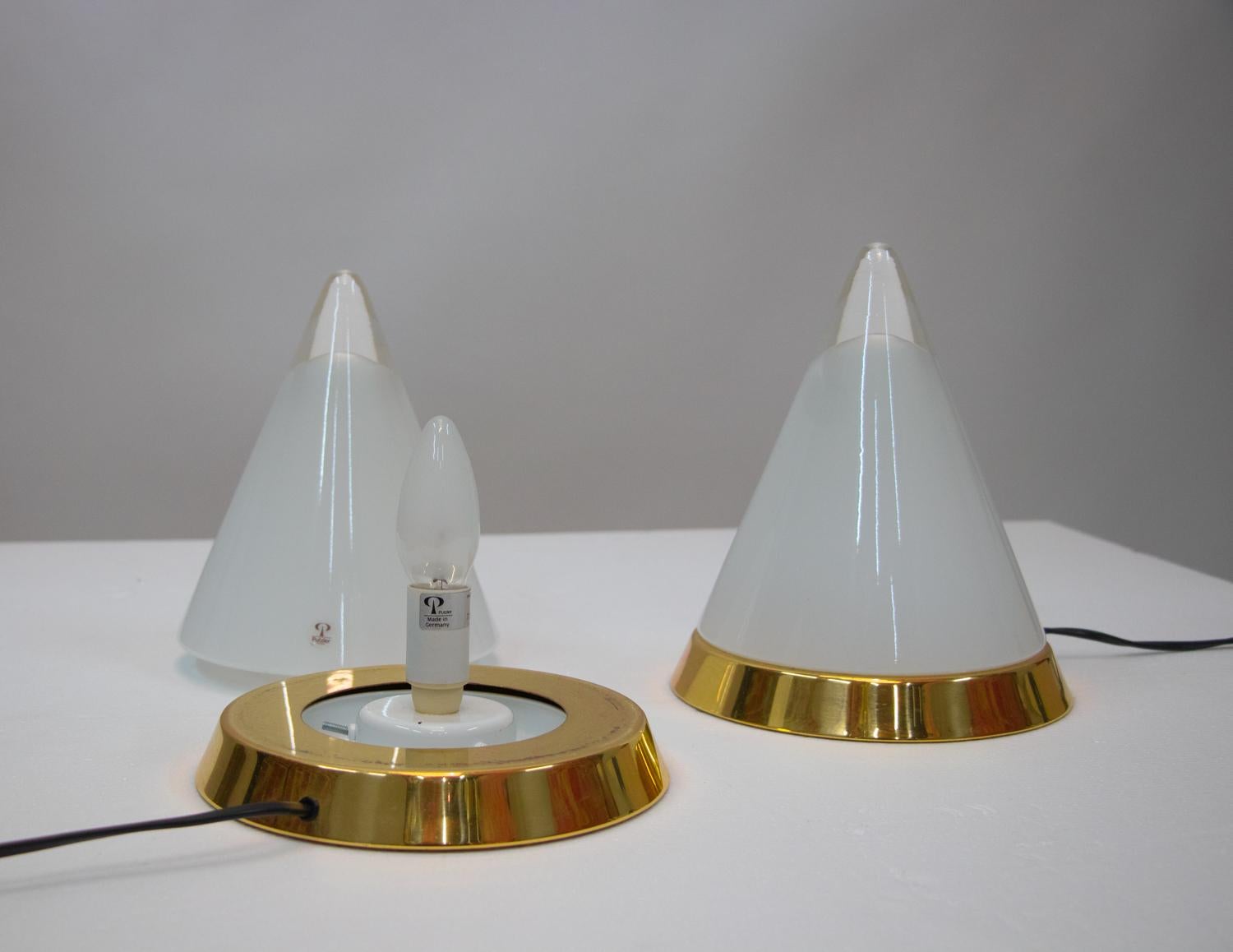Pair of Peill & Putzler 'Kibo' Blown Glass Table Lamps, 1970s In Good Condition For Sale In Niederdorfelden, Hessen