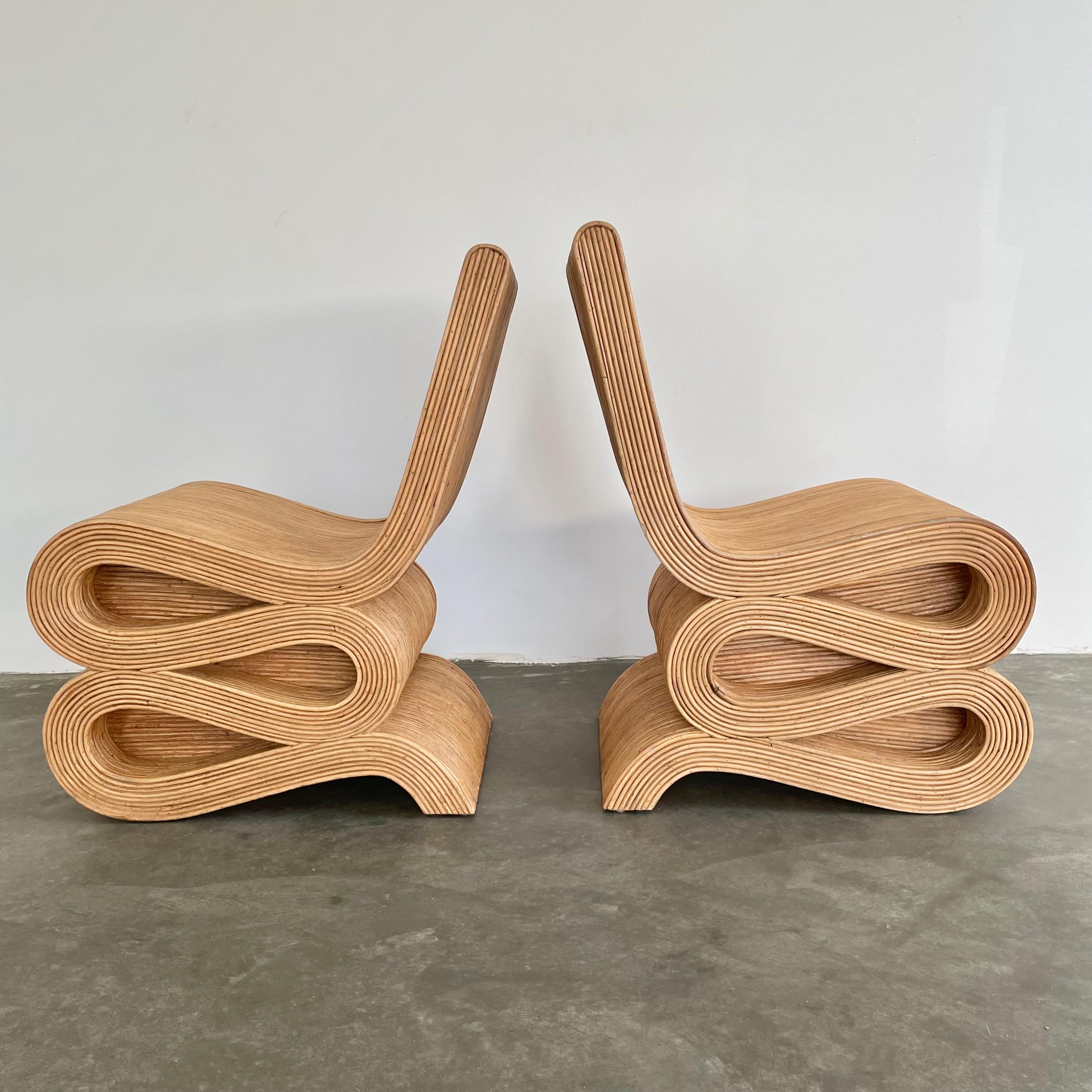 Paire de chaises en rotin en forme de crayon dans le style de Frank Gehry Bon état - En vente à Los Angeles, CA