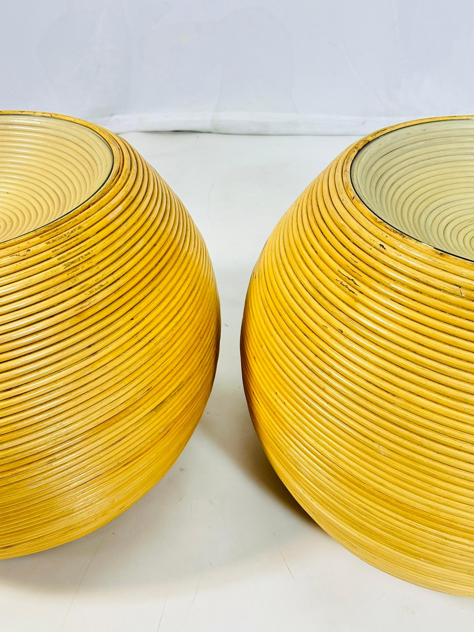 Vintage Pair of Pencil Reed & Glass Side Tables en vente 4
