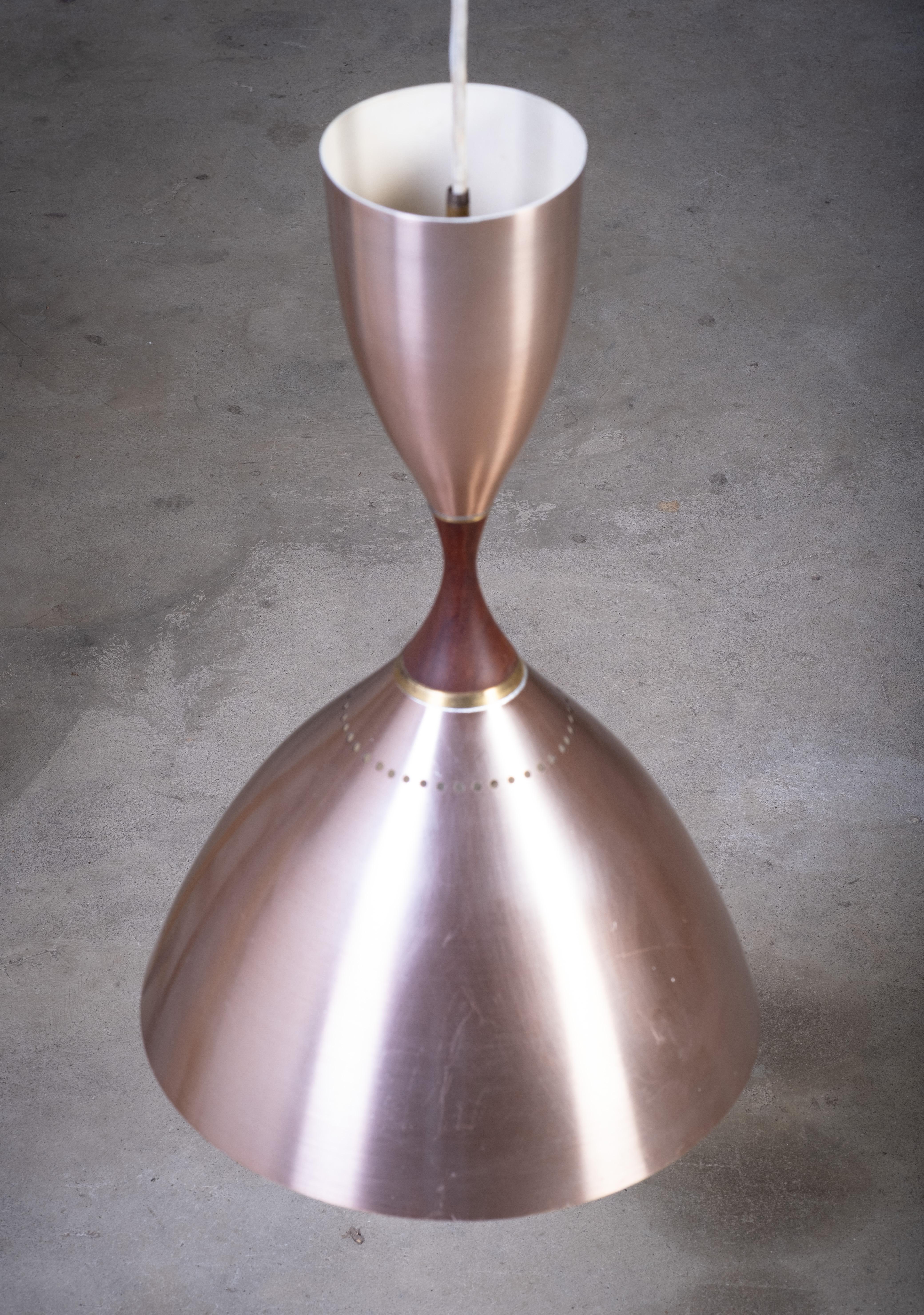 Metà XX secolo Coppia di lampade a sospensione di Svend Holm Sørensen per Holm Sørensen & Co, anni '50 in vendita