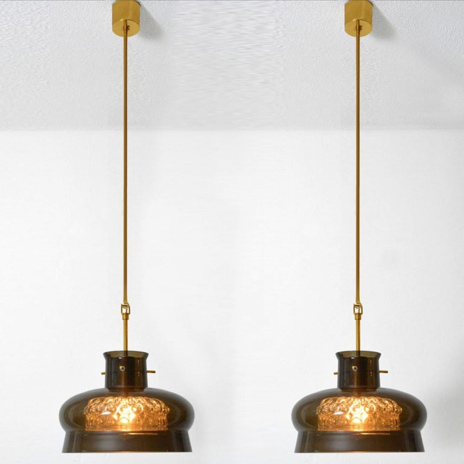 Pair of Pendant Light by Carl Fagerlund for Orrefors in Brown and Bubble Glass For Sale 4