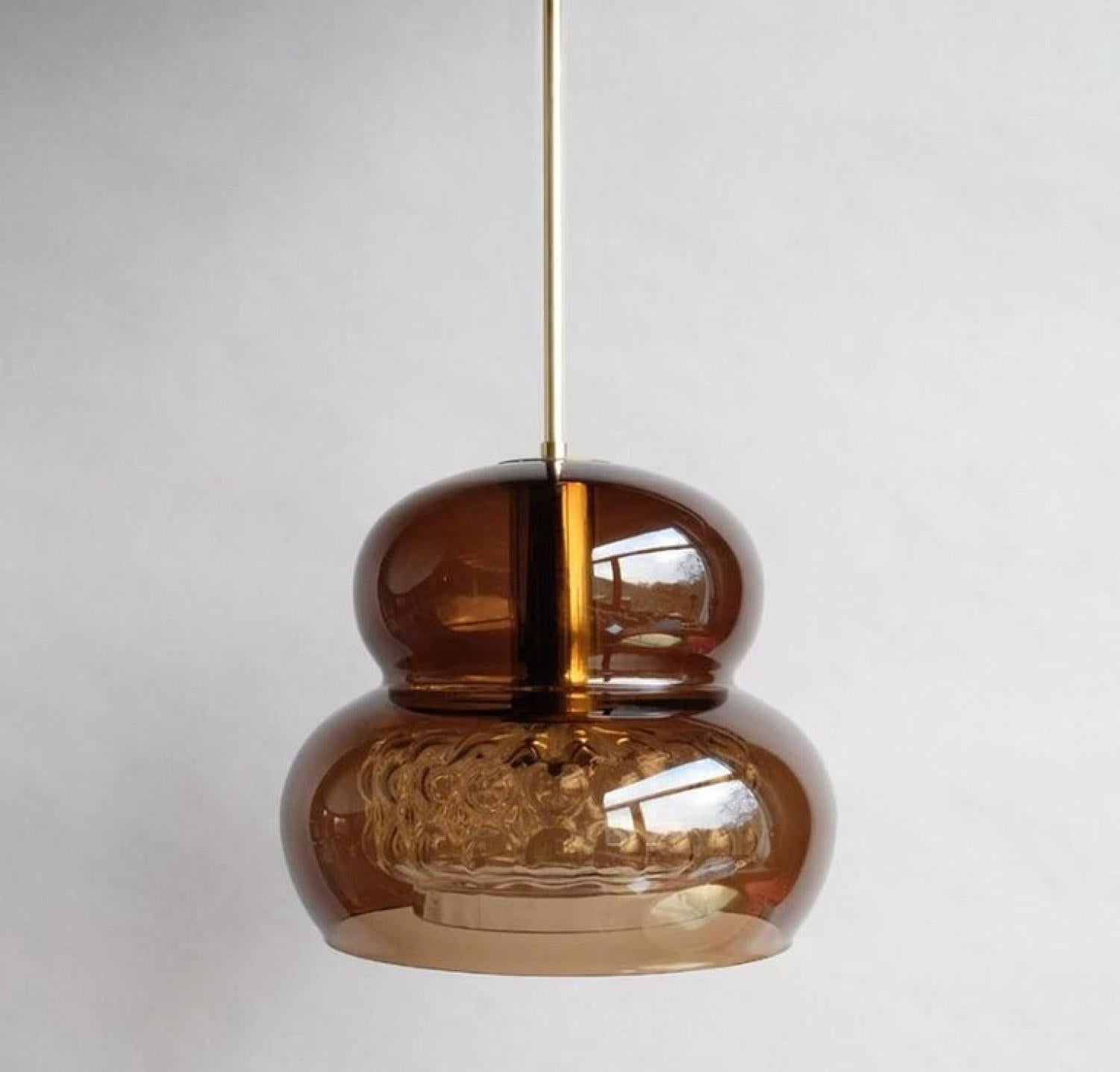 Mid-Century Modern Pair of Pendant Light by Carl Fagerlund for Orrefors in Brown and Bubble Glass For Sale