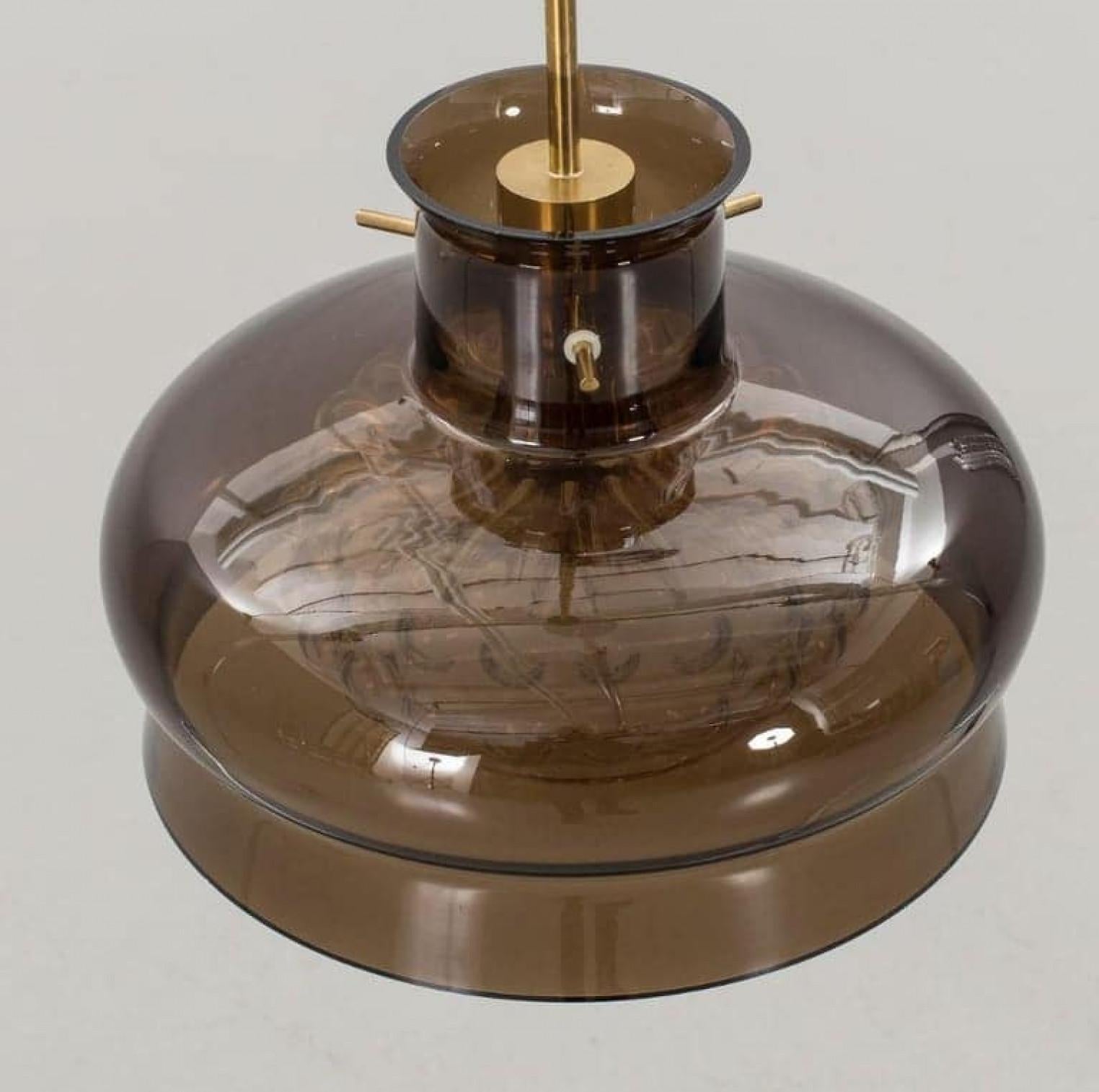 Mid-Century Modern Pair of Pendant Light by Carl Fagerlund for Orrefors in Brown and Bubble Glass For Sale