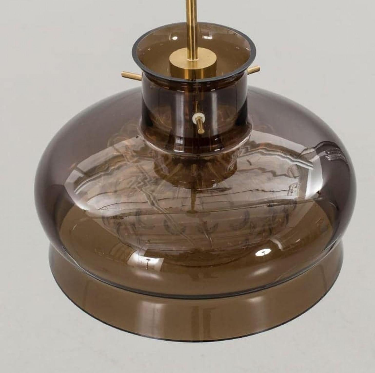 Pair of Pendant Light by Carl Fagerlund for Orrefors in Brown and Bubble Glass In Good Condition For Sale In Rijssen, NL
